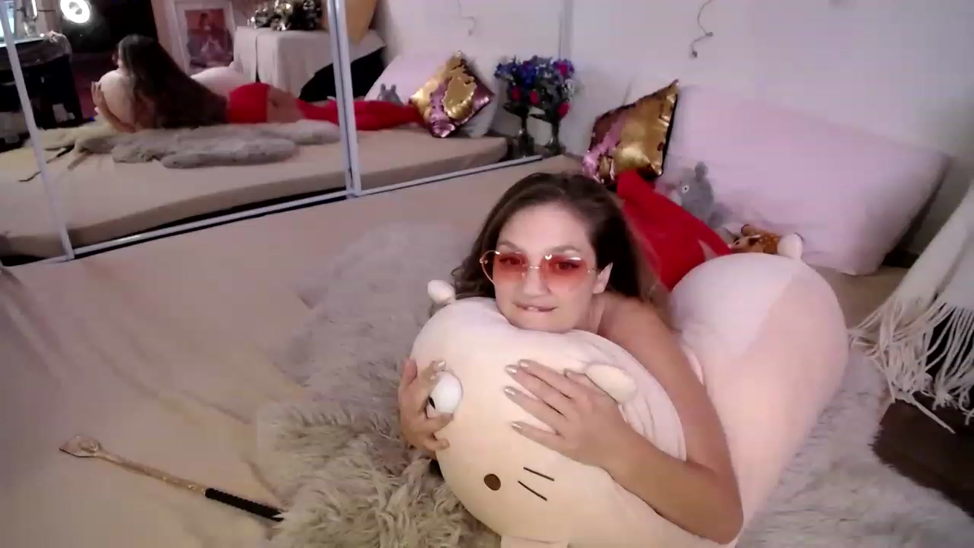 Gallery image thumbnail from GoldieFawn's myfreecams stream on, 02/15/2023, 08:12 image 3 of 20