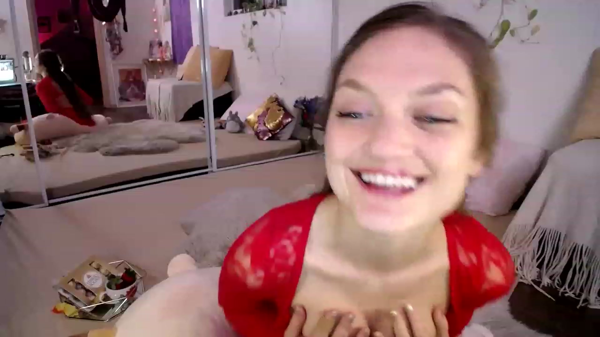 Gallery image thumbnail from GoldieFawn's myfreecams stream on, 02/15/2023, 08:12 image 17 of 20