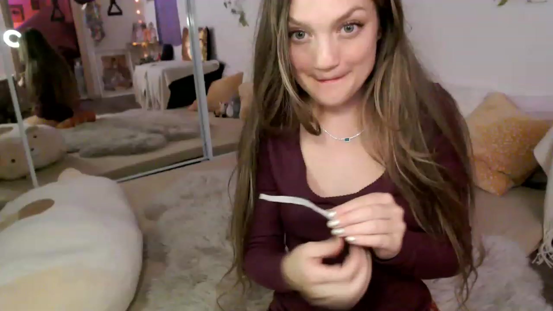 Gallery image thumbnail from GoldieFawn's myfreecams stream on, 02/25/2023, 08:46 image 16 of 20