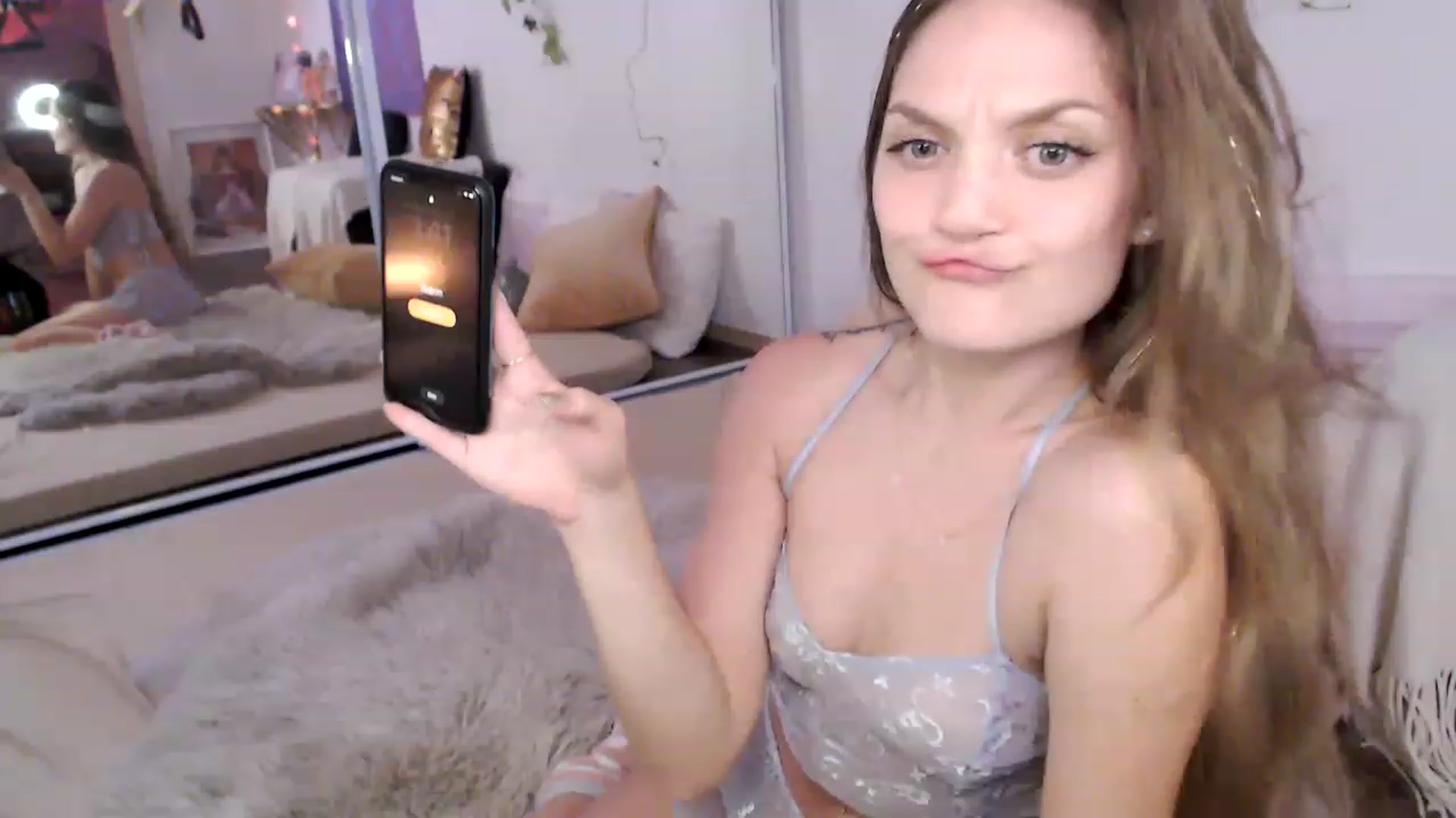 Gallery image thumbnail from GoldieFawn's myfreecams stream on, 03/04/2023, 10:19 image 10 of 20