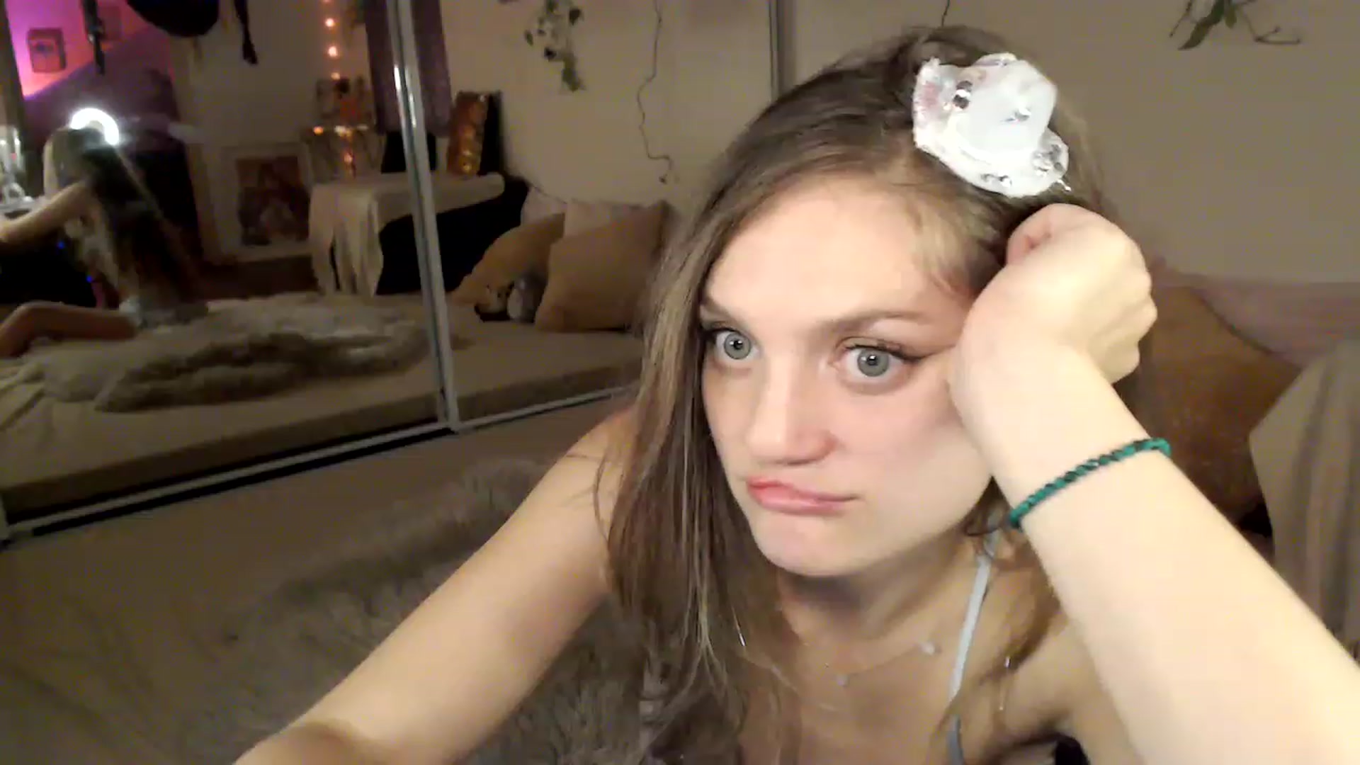 Gallery image thumbnail from GoldieFawn's myfreecams stream on, 03/04/2023, 10:19 image 4 of 20