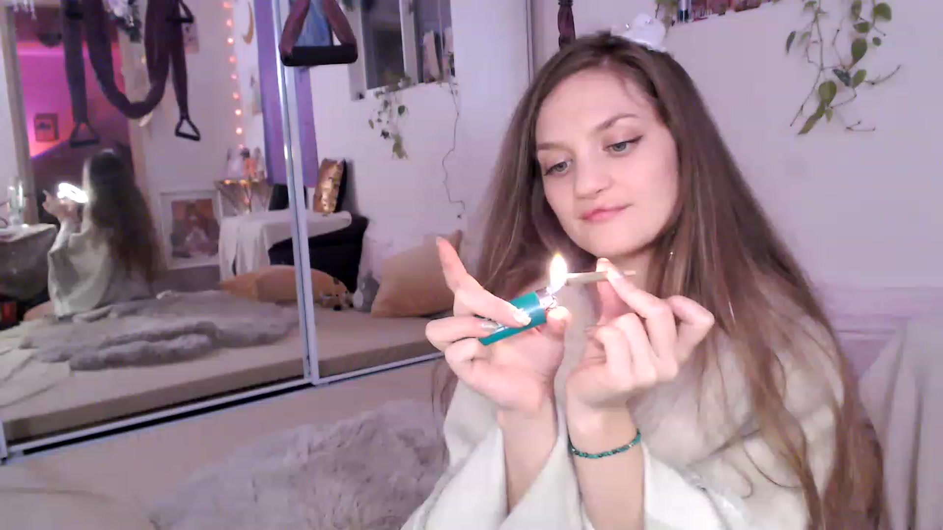 Gallery image thumbnail from GoldieFawn's myfreecams stream on, 03/04/2023, 10:19 image 14 of 20