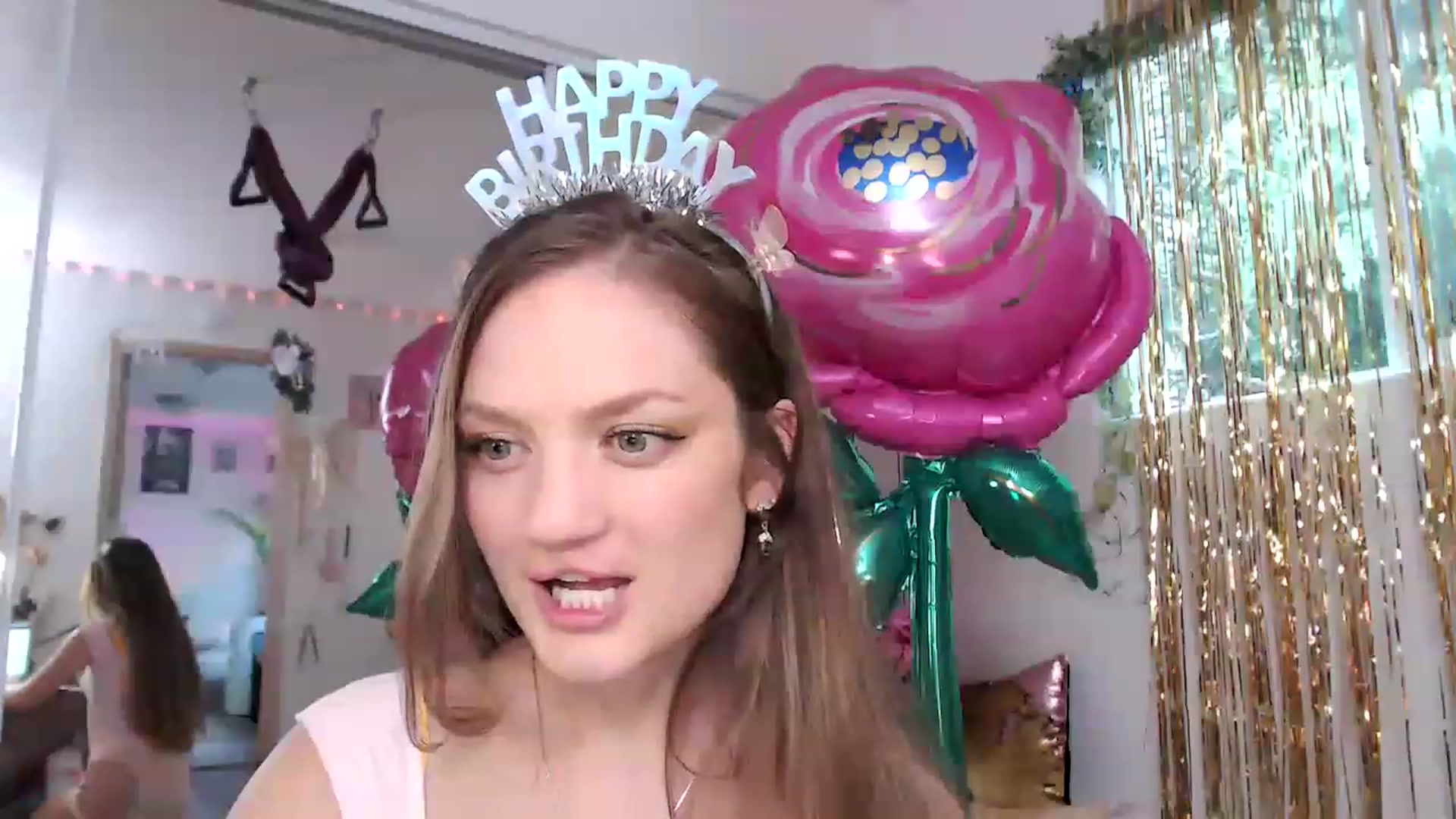 Gallery image thumbnail from GoldieFawn's myfreecams stream on, 05/20/2023, 03:57 image 11 of 20