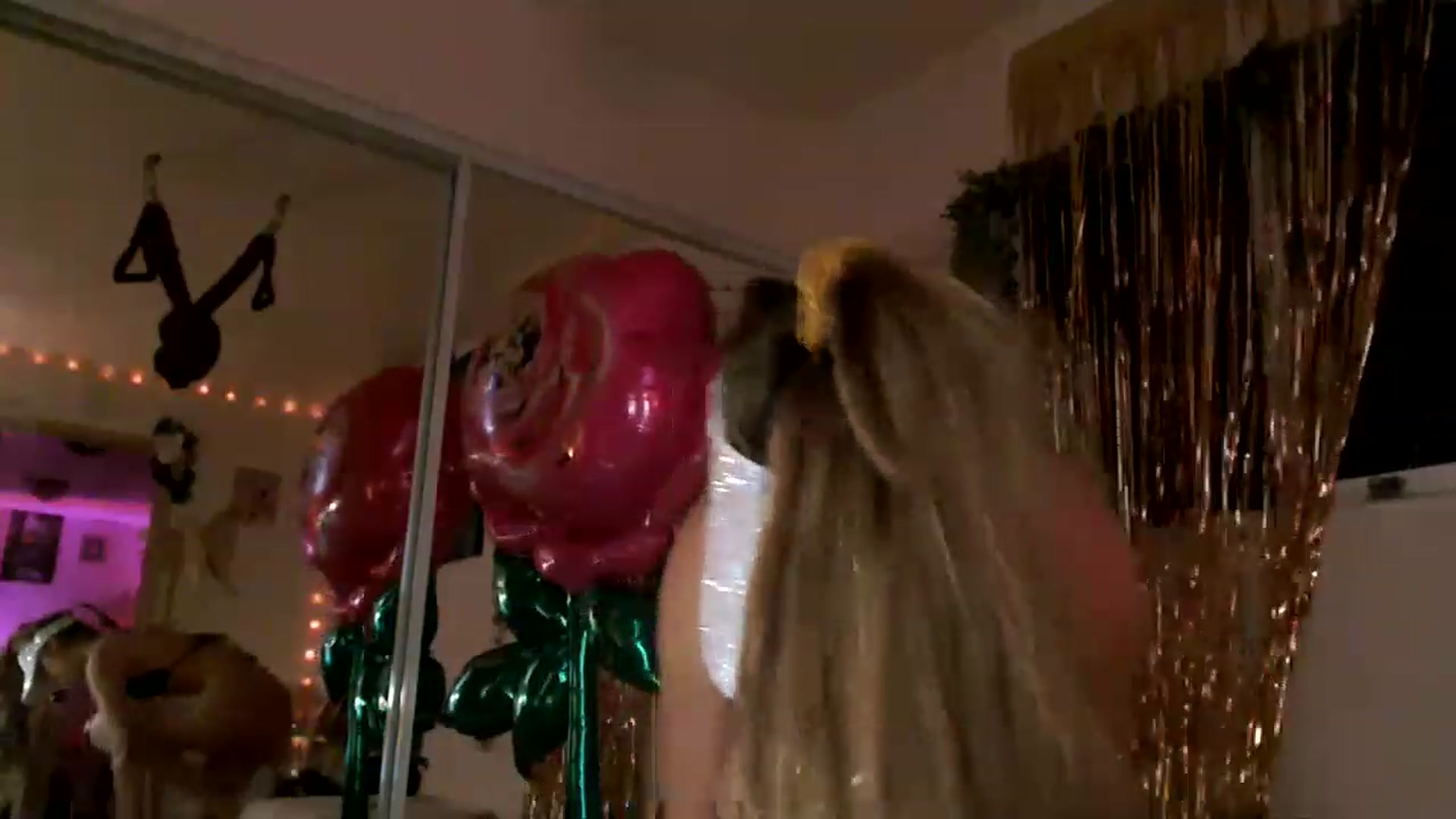 Gallery image thumbnail from GoldieFawn's myfreecams stream on, 05/20/2023, 09:23 image 20 of 20