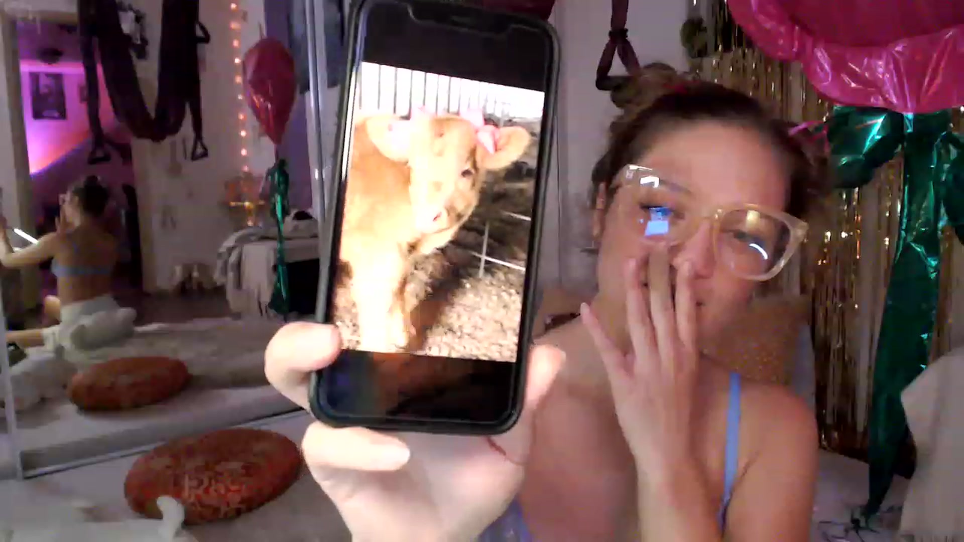 Gallery image thumbnail from GoldieFawn's myfreecams stream on, 06/03/2023, 08:44 image 15 of 20