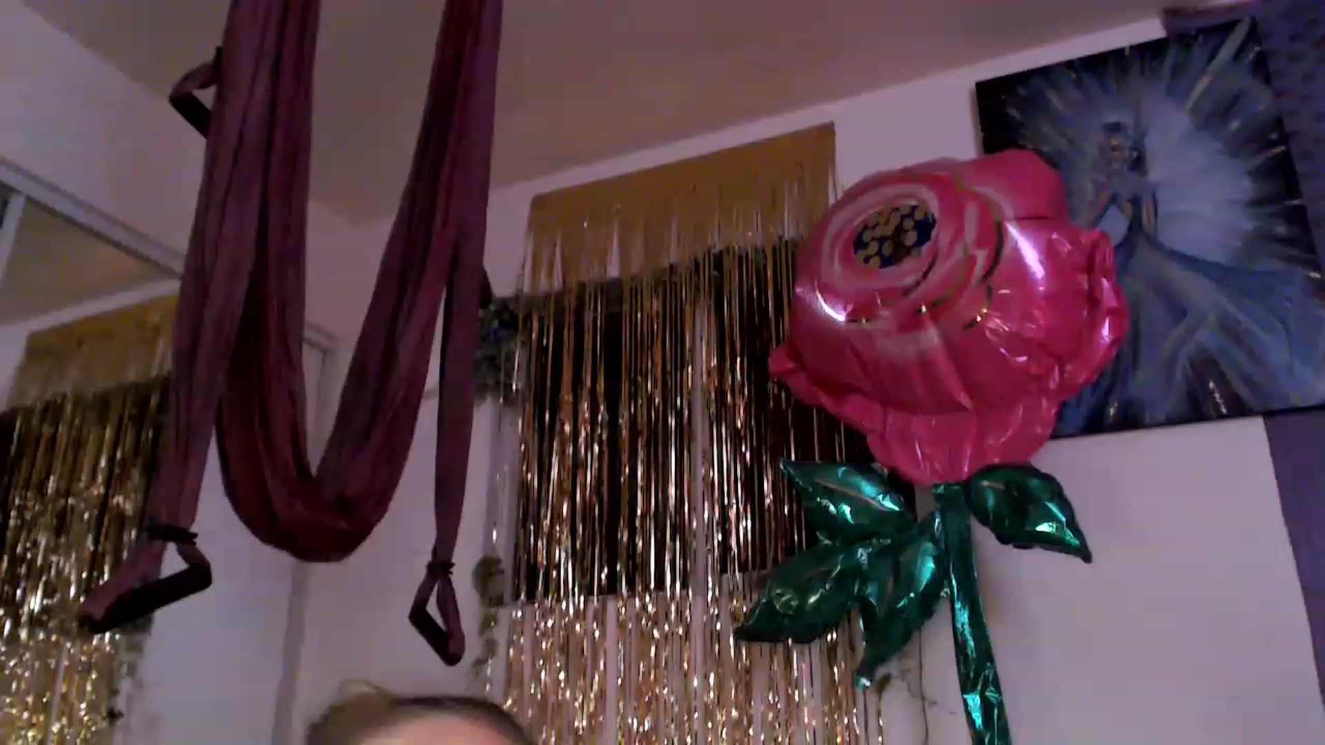 Gallery image thumbnail from GoldieFawn's myfreecams stream on, 06/03/2023, 08:44 image 12 of 20