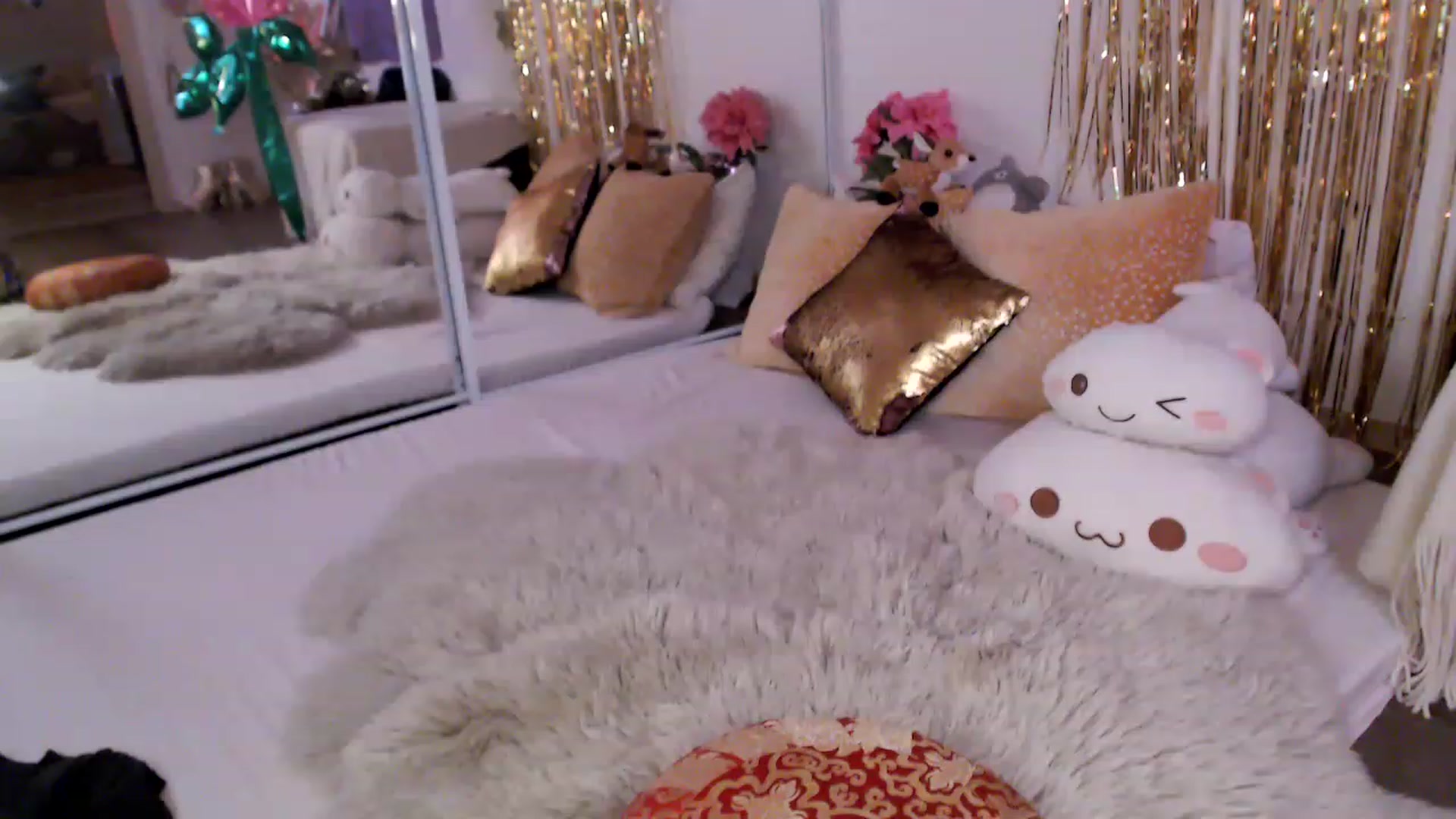 Gallery image thumbnail from GoldieFawn's myfreecams stream on, 06/10/2023, 09:12 image 3 of 20