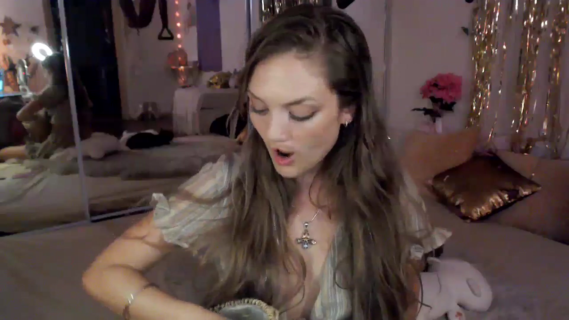 Gallery image thumbnail from GoldieFawn's myfreecams stream on, 07/29/2023, 09:41 image 4 of 20