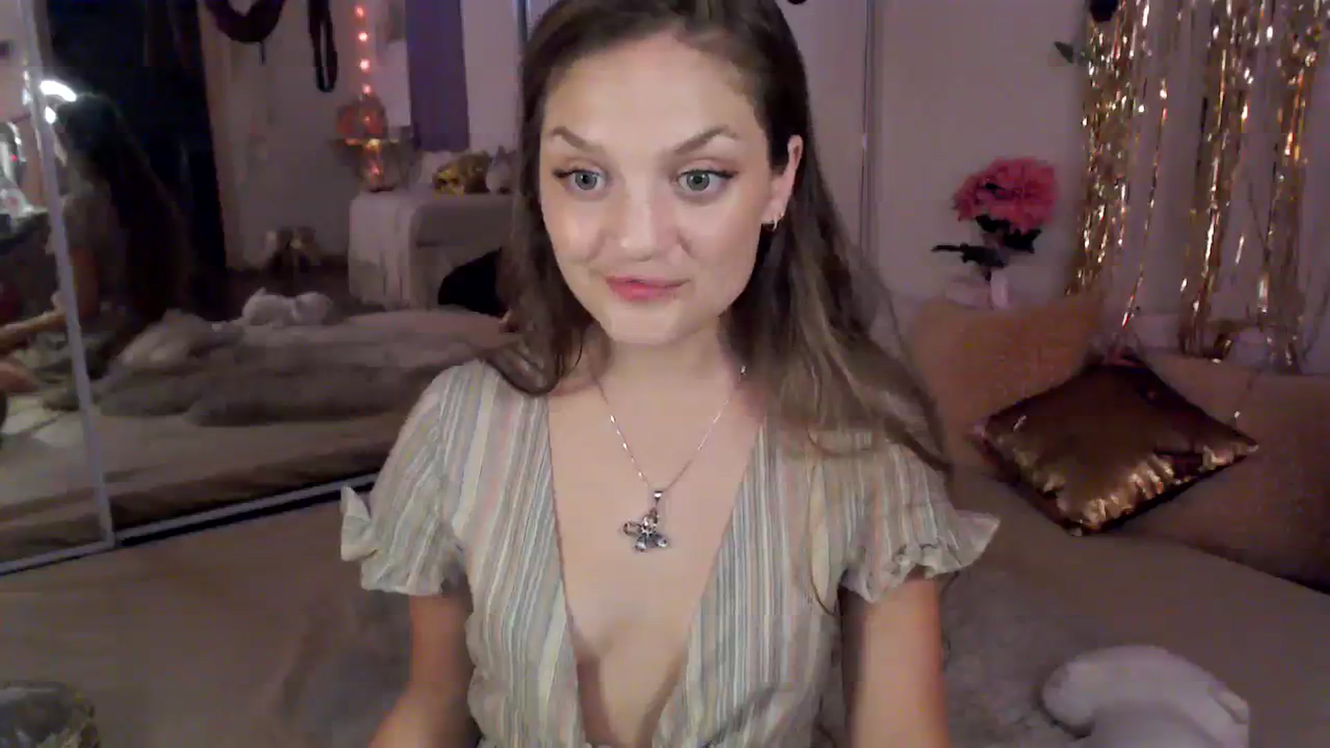 Gallery image thumbnail from GoldieFawn's myfreecams stream on, 07/29/2023, 09:41 image 11 of 20