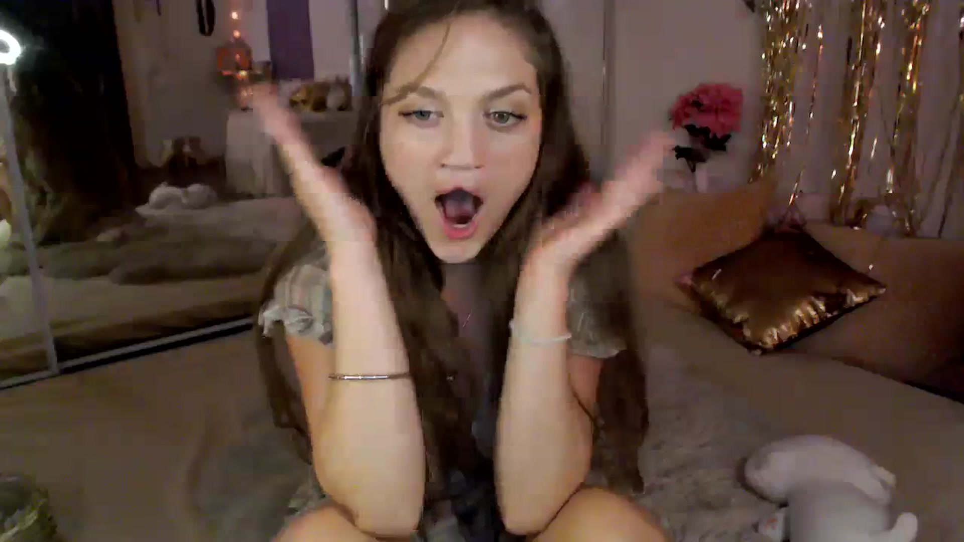 Gallery image thumbnail from GoldieFawn's myfreecams stream on, 07/29/2023, 09:41 image 16 of 20