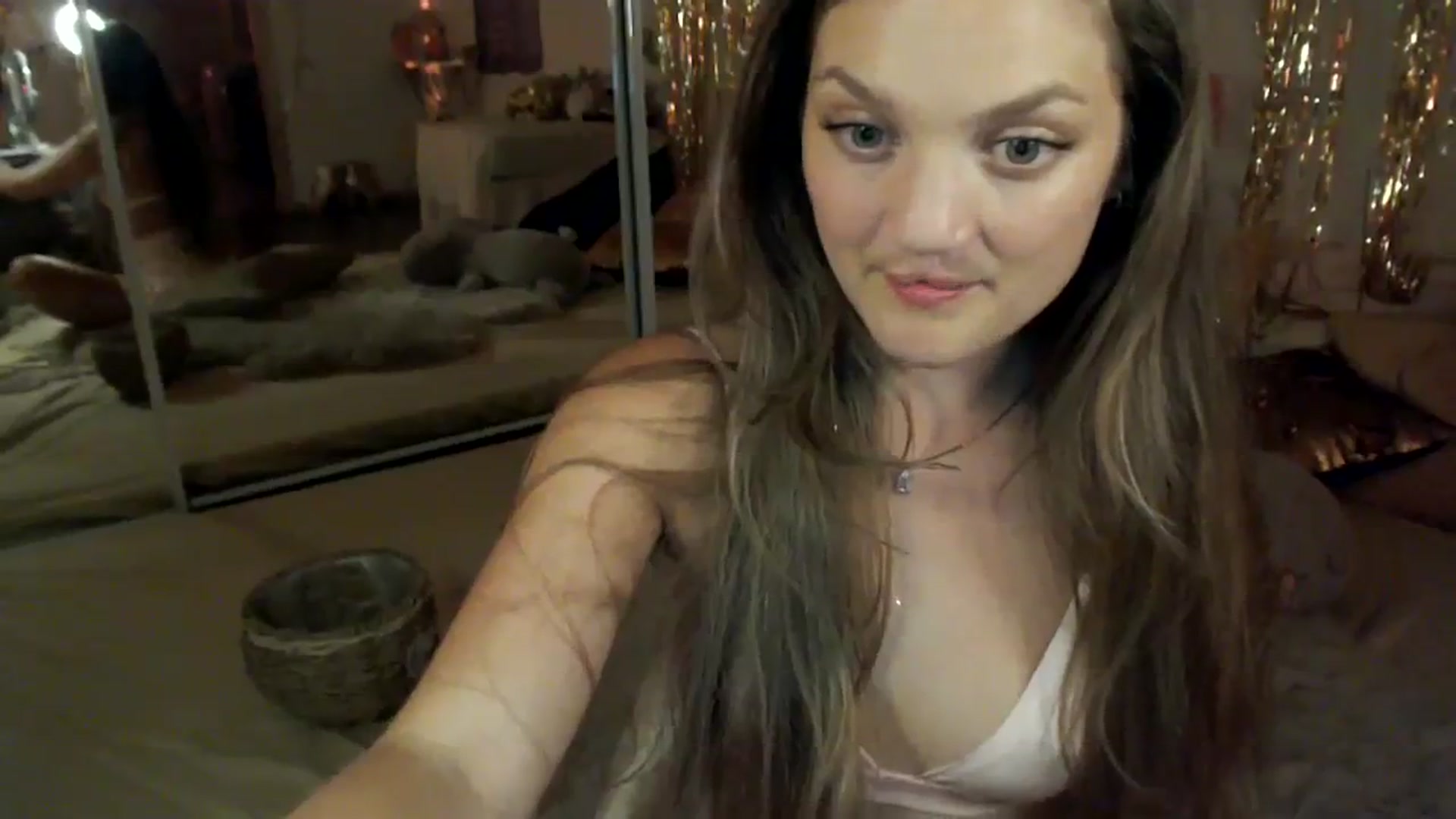Gallery image thumbnail from GoldieFawn's myfreecams stream on, 08/05/2023, 08:49 image 16 of 20