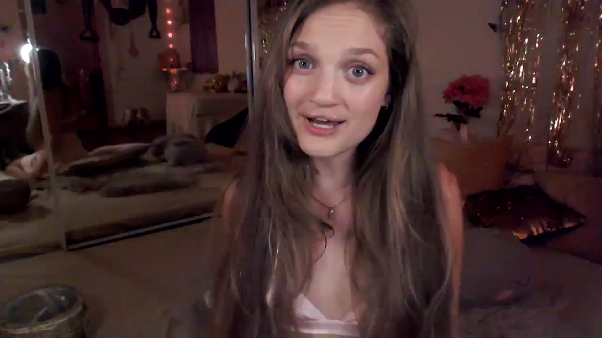 Gallery image thumbnail from GoldieFawn's myfreecams stream on, 08/05/2023, 08:49 image 8 of 20