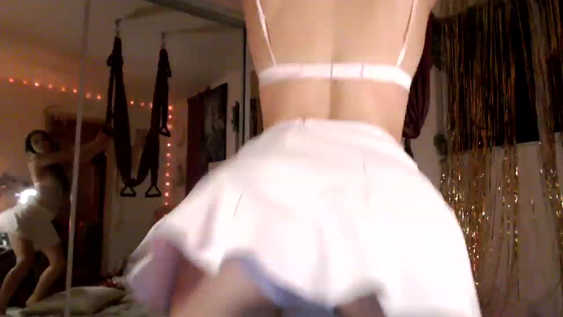 Gallery image thumbnail from GoldieFawn's myfreecams stream on, 08/05/2023, 09:58 image 19 of 20