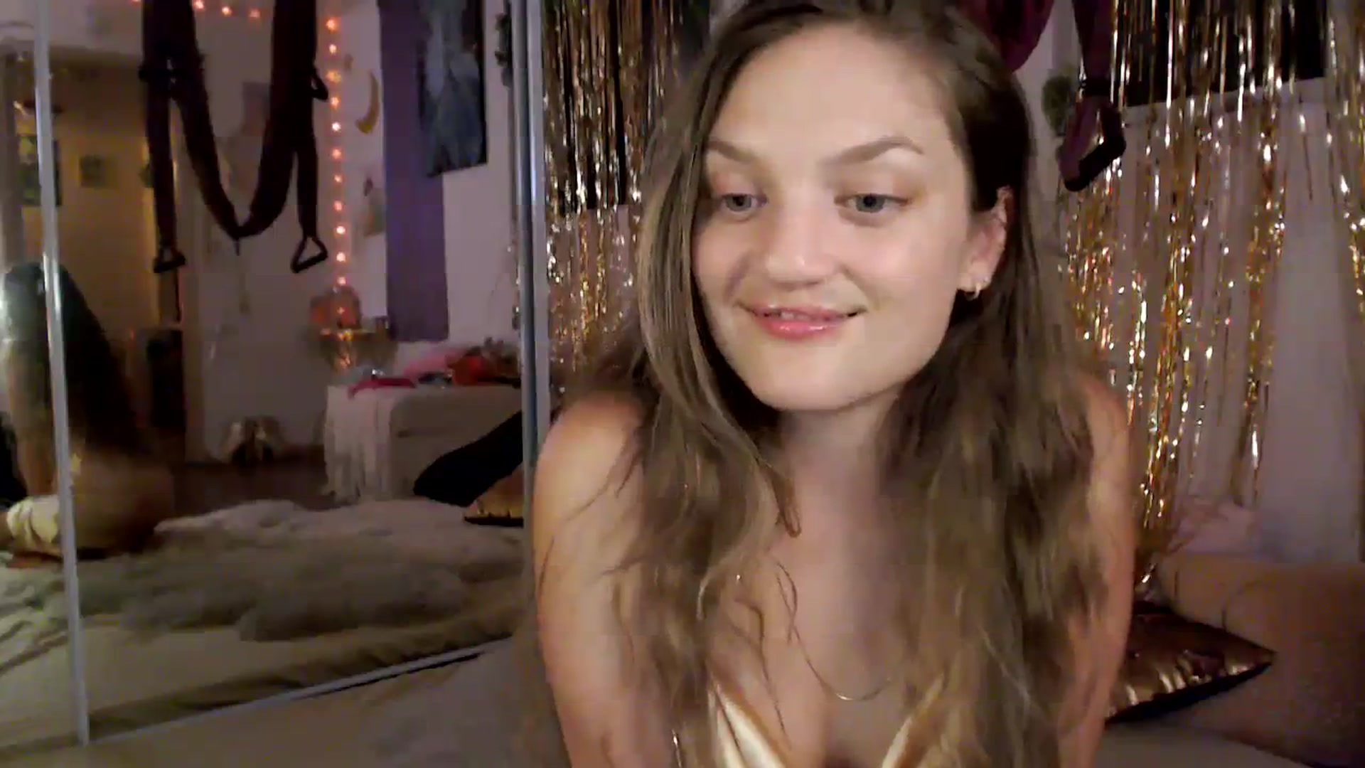Gallery image thumbnail from GoldieFawn's myfreecams stream on, 08/12/2023, 09:08 image 13 of 20