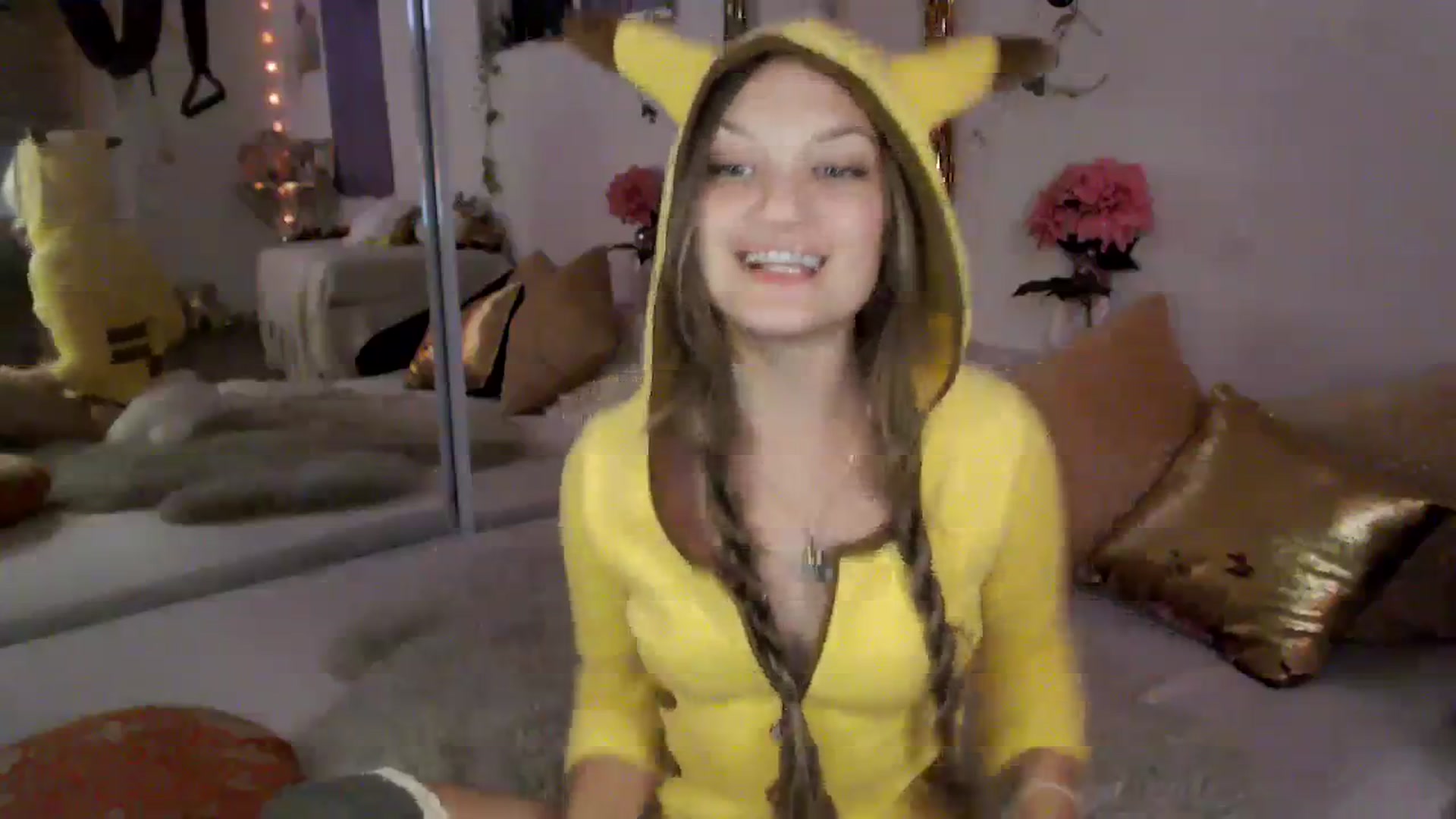 Gallery image thumbnail from GoldieFawn's myfreecams stream on, 09/02/2023, 06:37 image 14 of 20