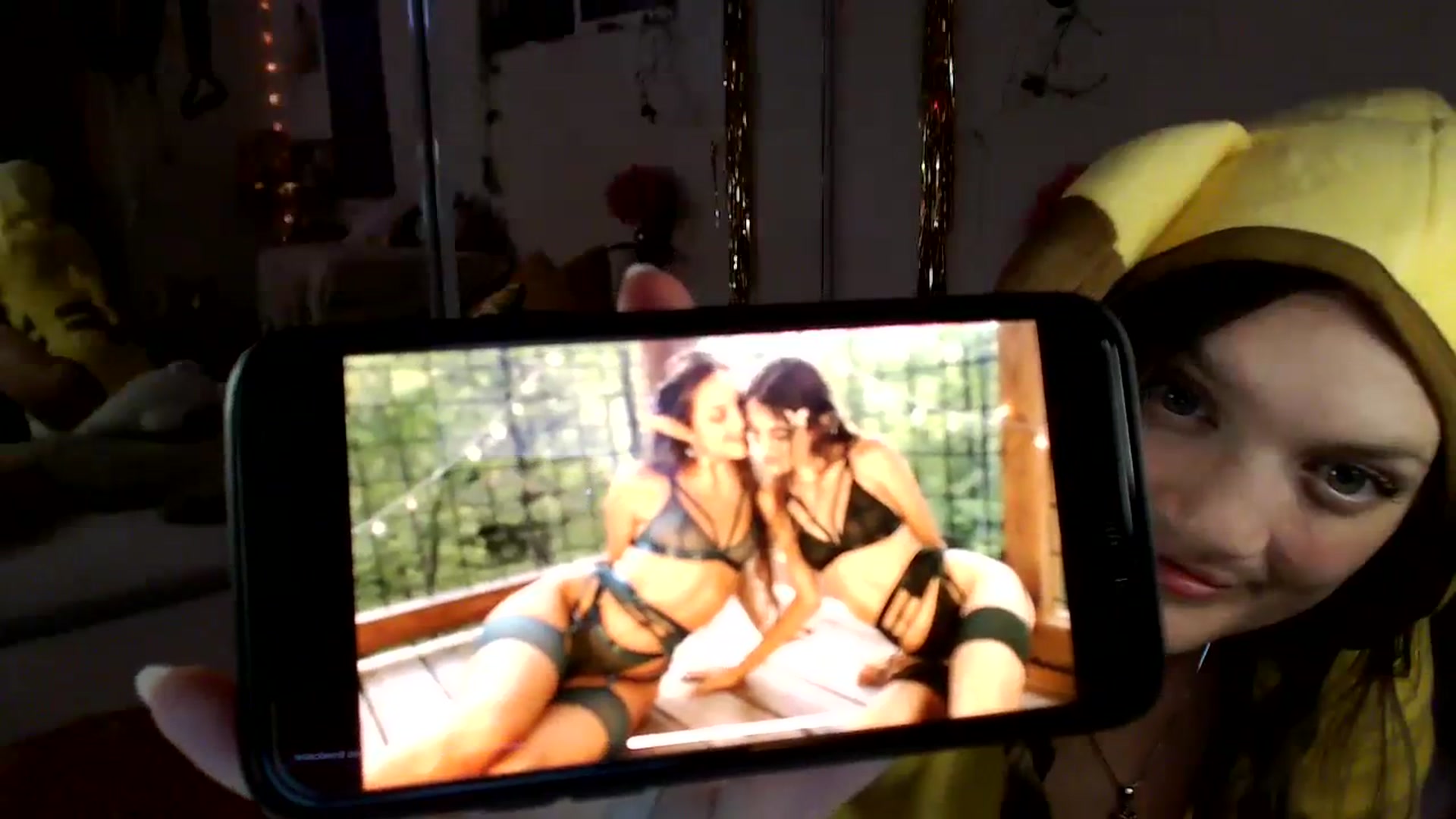 Gallery image thumbnail from GoldieFawn's myfreecams stream on, 09/02/2023, 06:37 image 12 of 20
