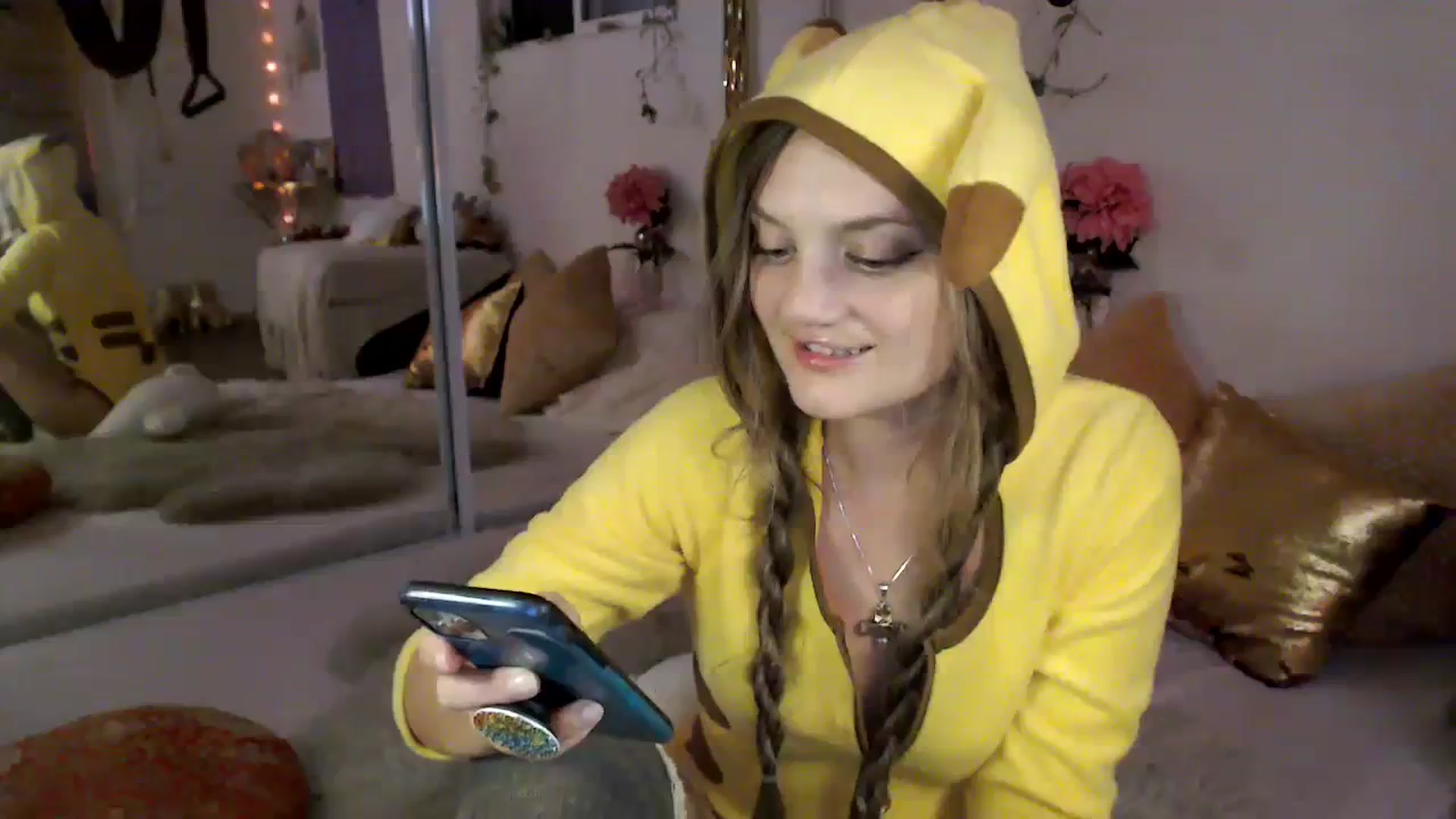 Gallery image thumbnail from GoldieFawn's myfreecams stream on, 09/02/2023, 06:37 image 9 of 20