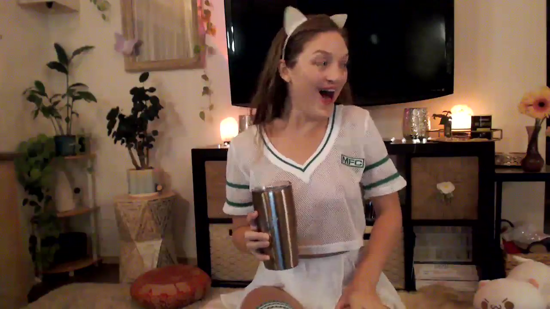 Gallery image thumbnail from GoldieFawn's myfreecams stream on, 09/30/2023, 07:22 image 9 of 20