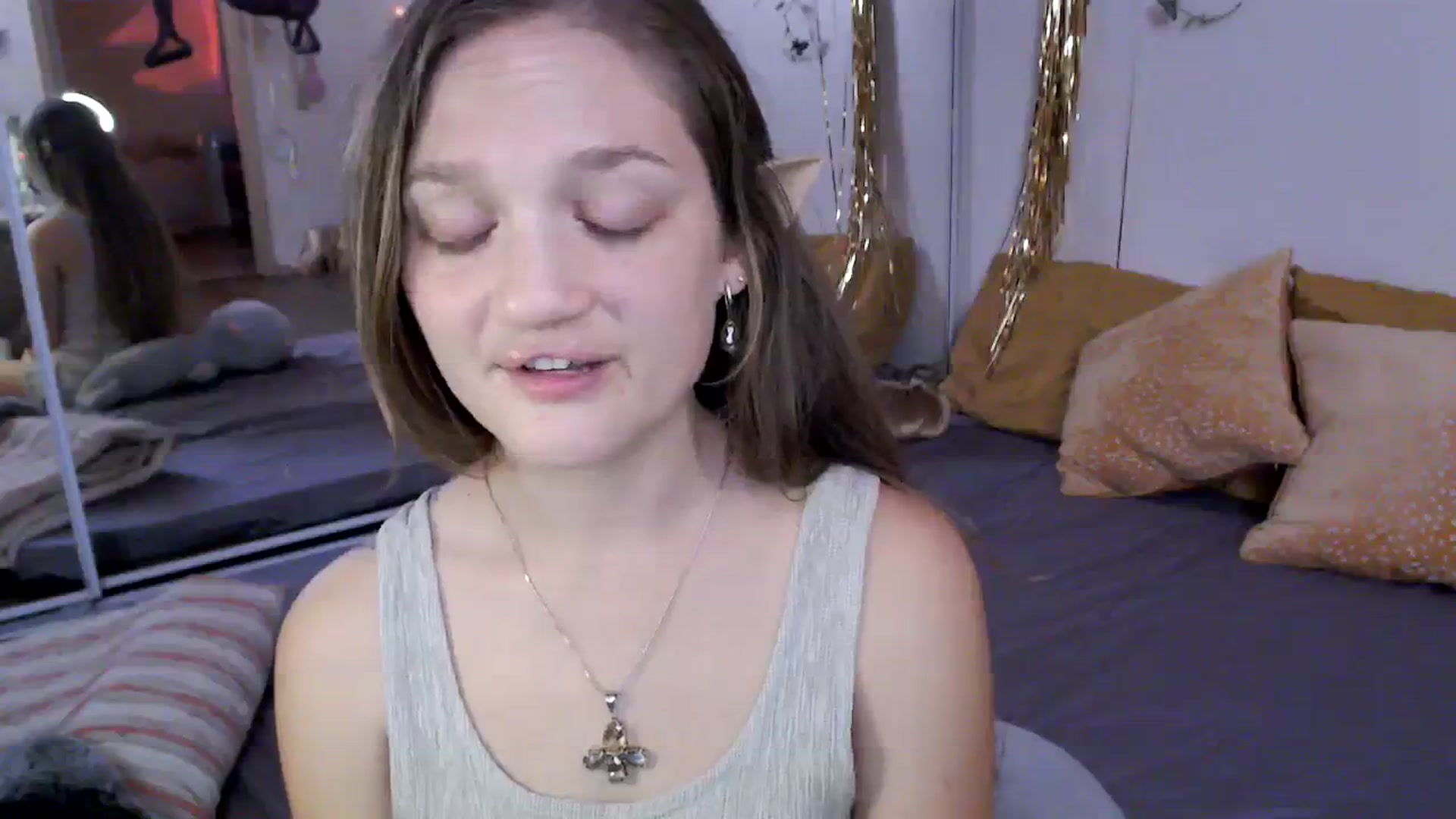 Gallery image thumbnail from GoldieFawn's myfreecams stream on, 10/21/2023, 08:19 image 15 of 20