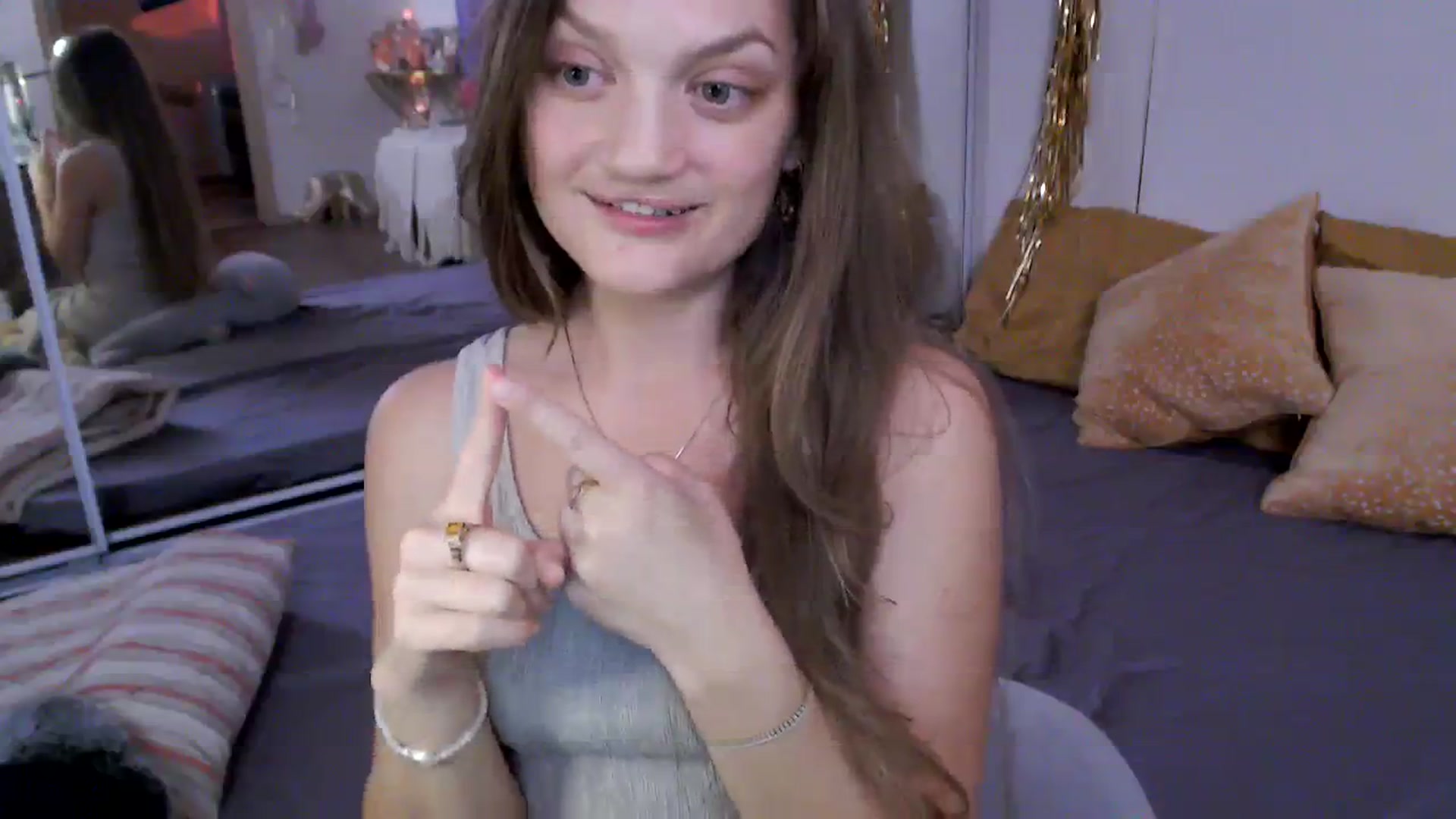 Gallery image thumbnail from GoldieFawn's myfreecams stream on, 10/21/2023, 08:19 image 11 of 20