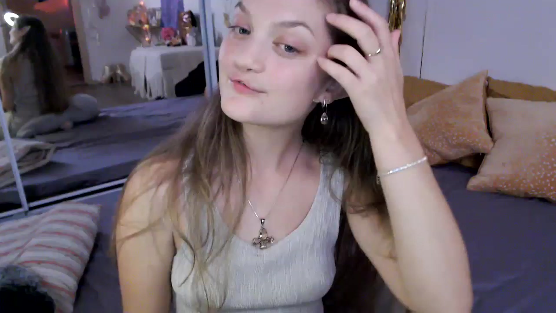 Gallery image thumbnail from GoldieFawn's myfreecams stream on, 10/21/2023, 08:19 image 13 of 20