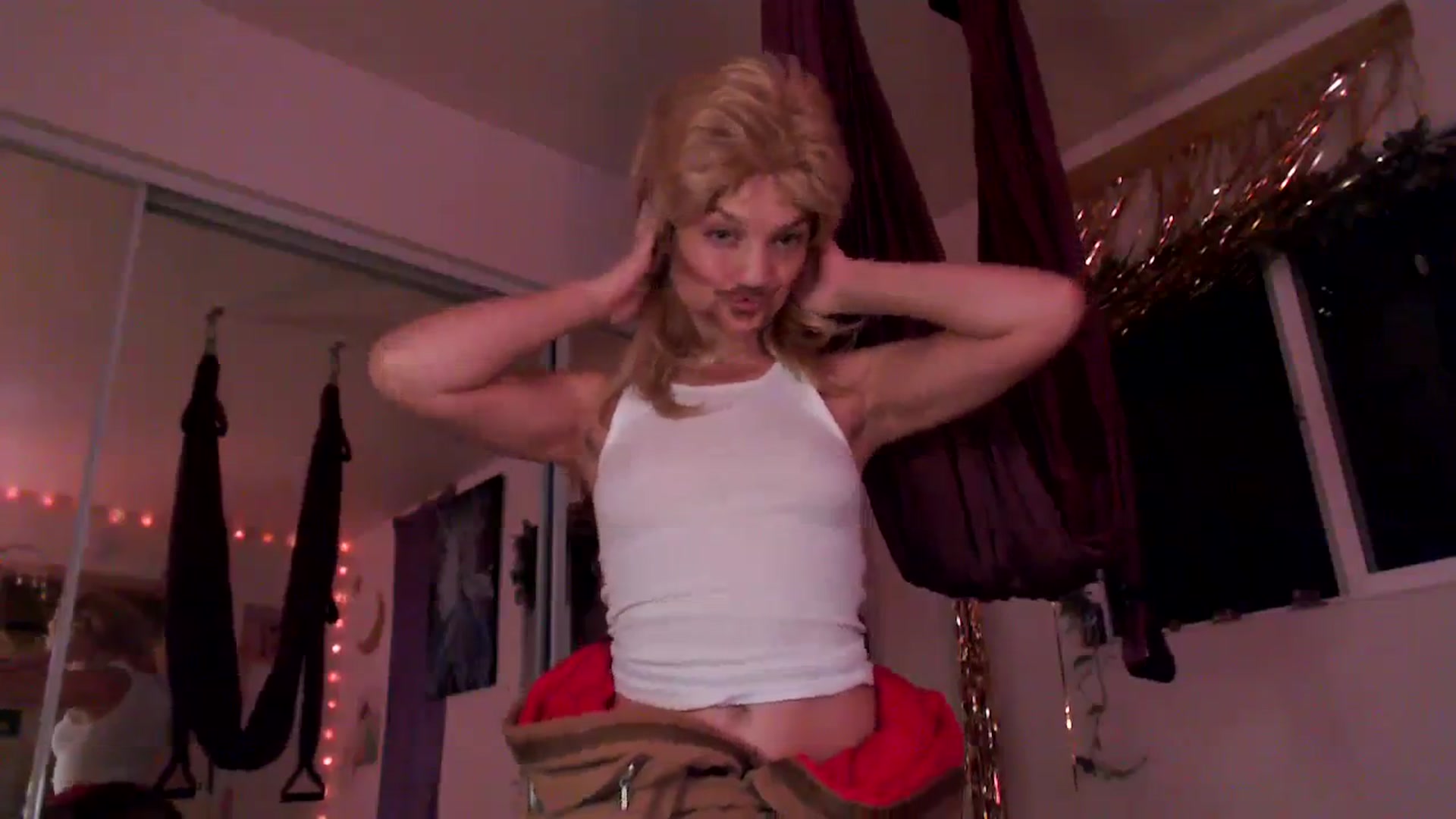 Gallery image thumbnail from GoldieFawn's myfreecams stream on, 10/28/2023, 10:12 image 9 of 20