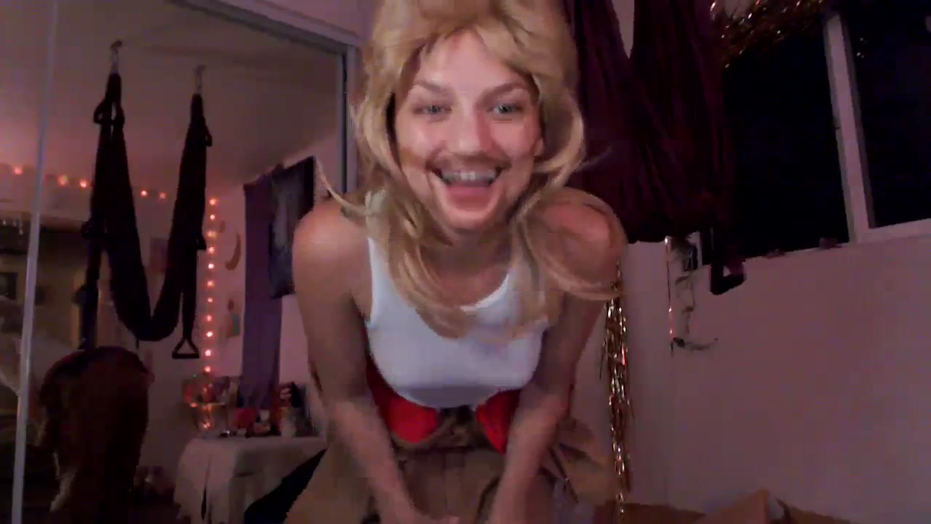 Gallery image thumbnail from GoldieFawn's myfreecams stream on, 10/28/2023, 10:12 image 12 of 20