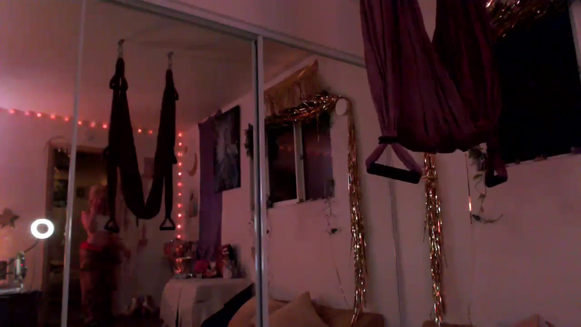 Gallery image thumbnail from GoldieFawn's myfreecams stream on, 10/28/2023, 10:12 image 14 of 20
