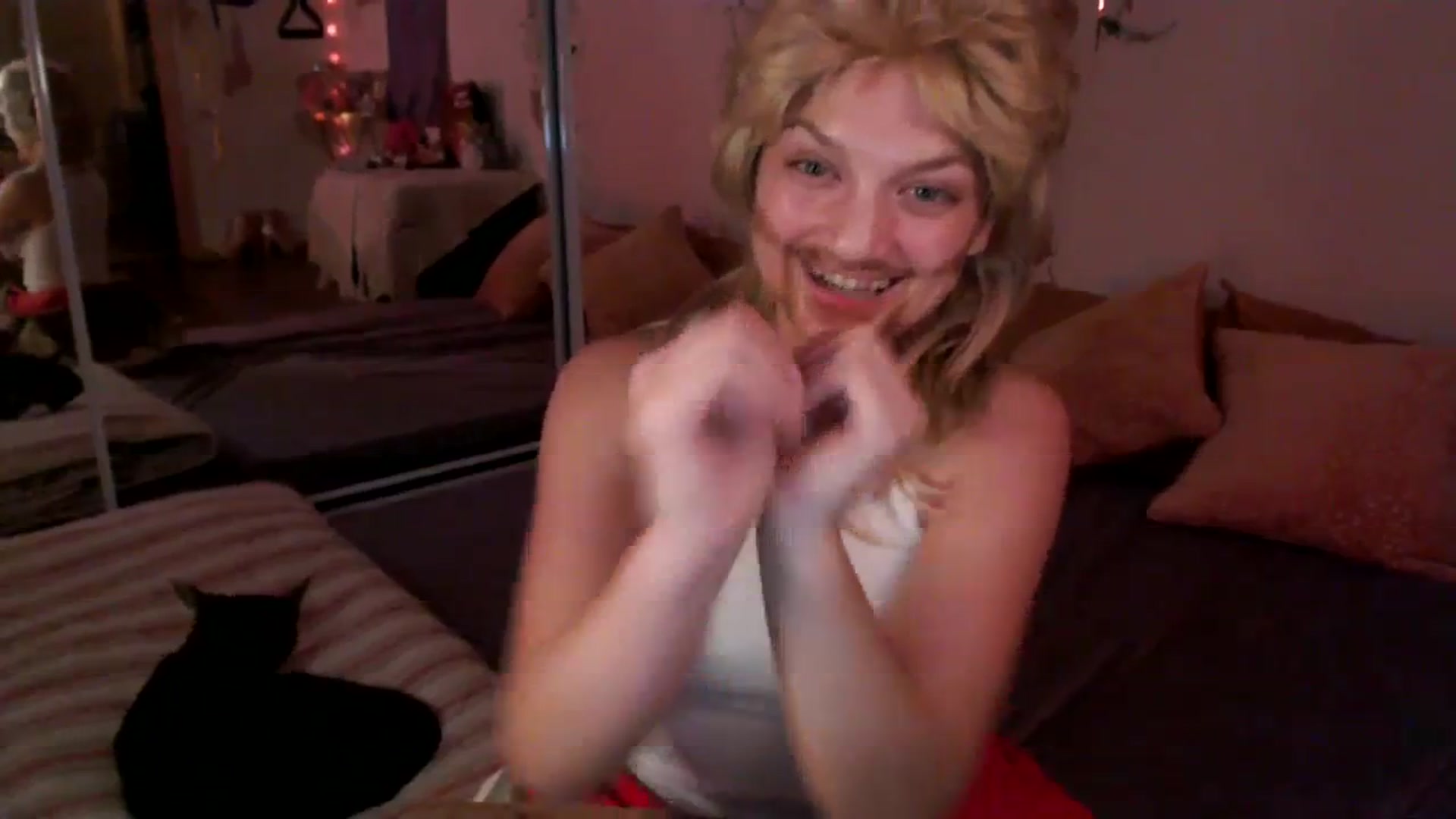 Gallery image thumbnail from GoldieFawn's myfreecams stream on, 10/28/2023, 10:12 image 4 of 20