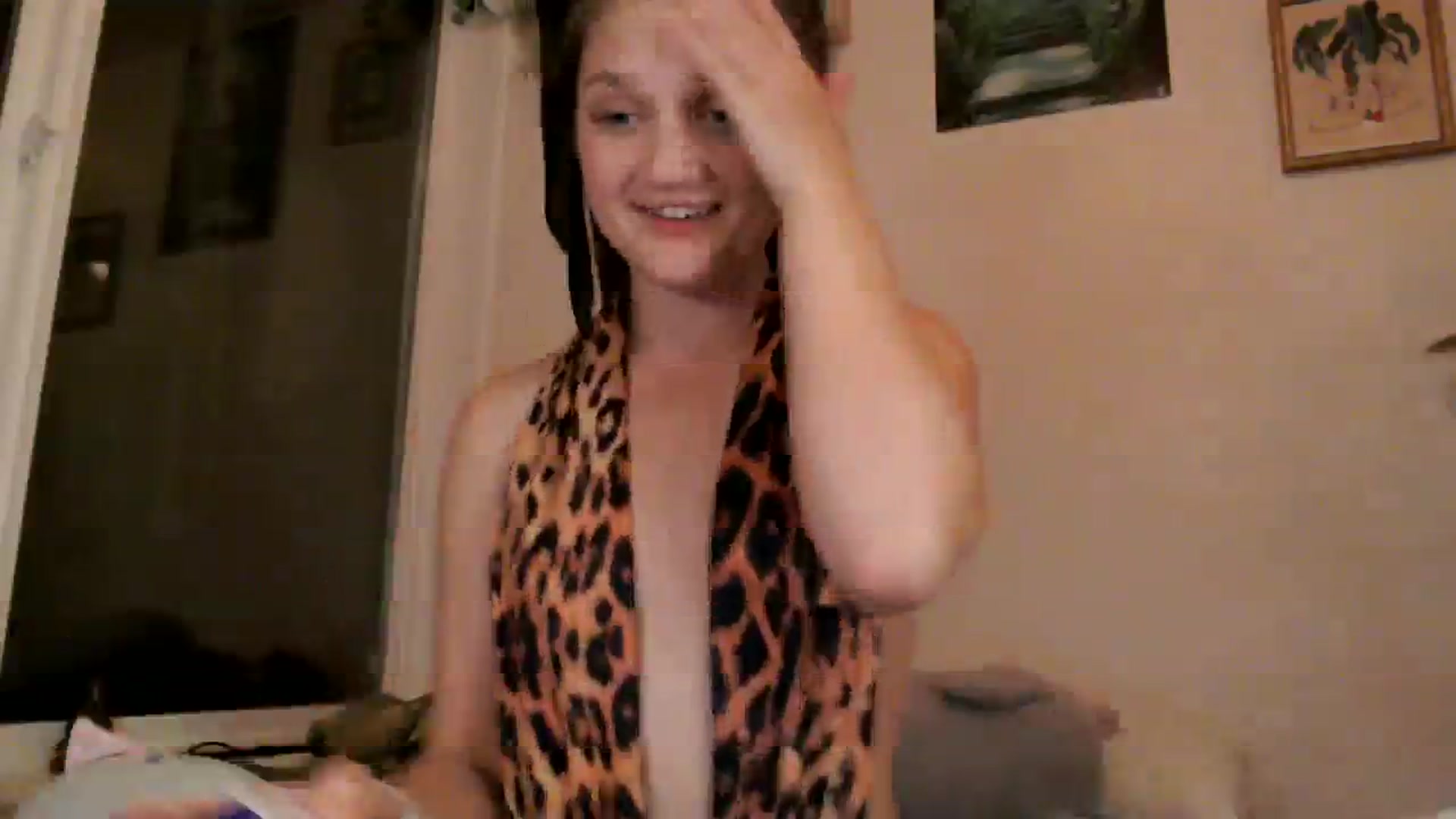 Gallery image thumbnail from GoldieFawn's myfreecams stream on, 12/02/2023, 09:36 image 10 of 20