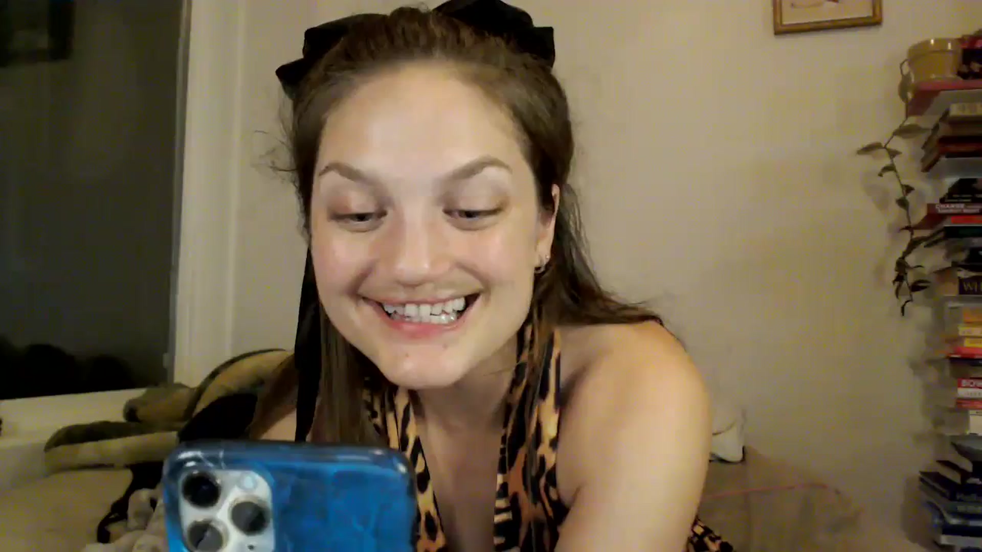 Gallery image thumbnail from GoldieFawn's myfreecams stream on, 12/02/2023, 09:36 image 18 of 20