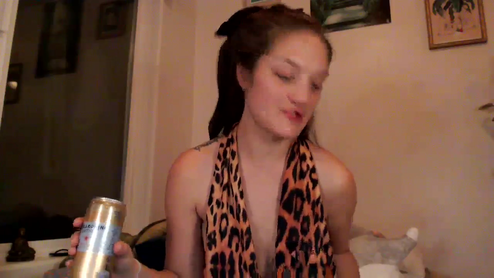 Gallery image thumbnail from GoldieFawn's myfreecams stream on, 12/02/2023, 09:36 image 14 of 20