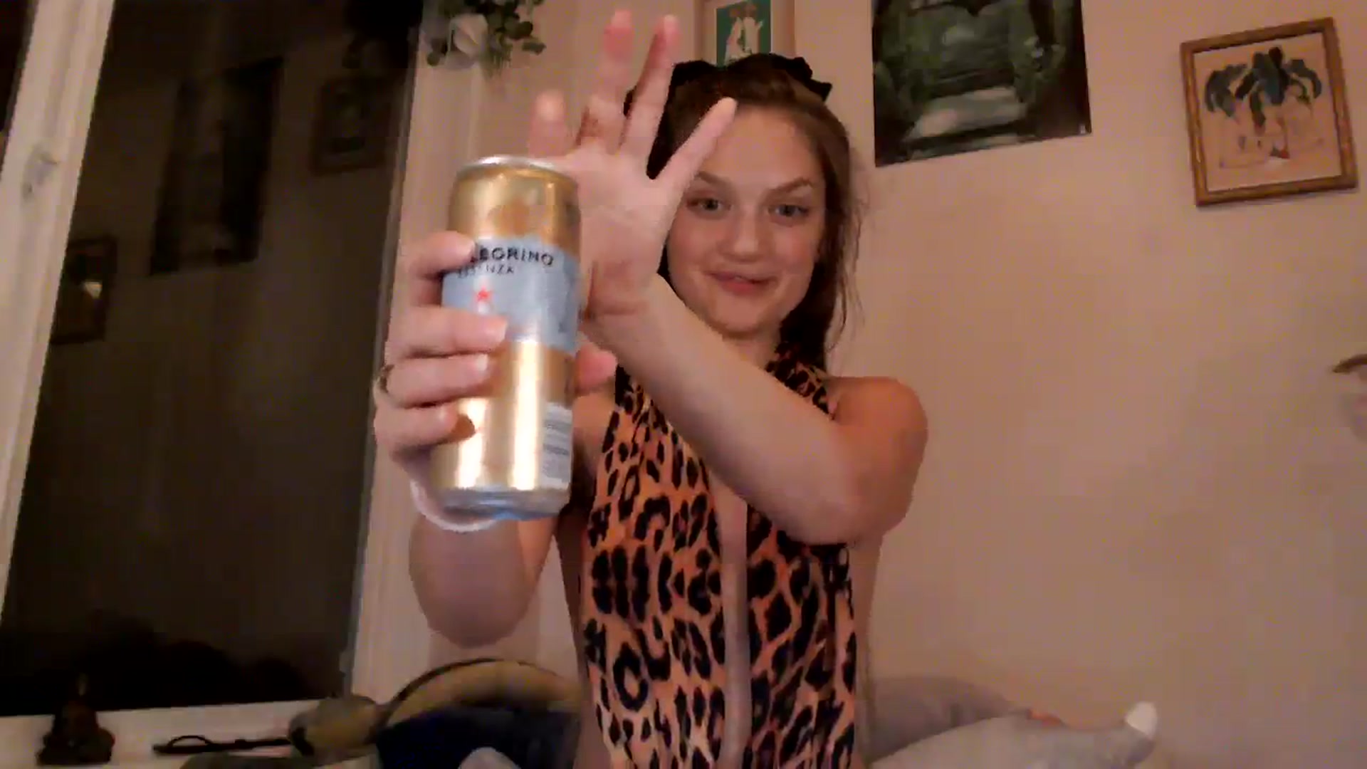 Gallery image thumbnail from GoldieFawn's myfreecams stream on, 12/02/2023, 09:36 image 12 of 20