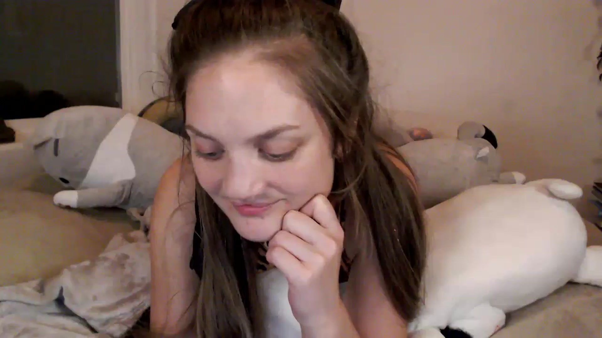 Gallery image thumbnail from GoldieFawn's myfreecams stream on, 12/02/2023, 10:04 image 6 of 20