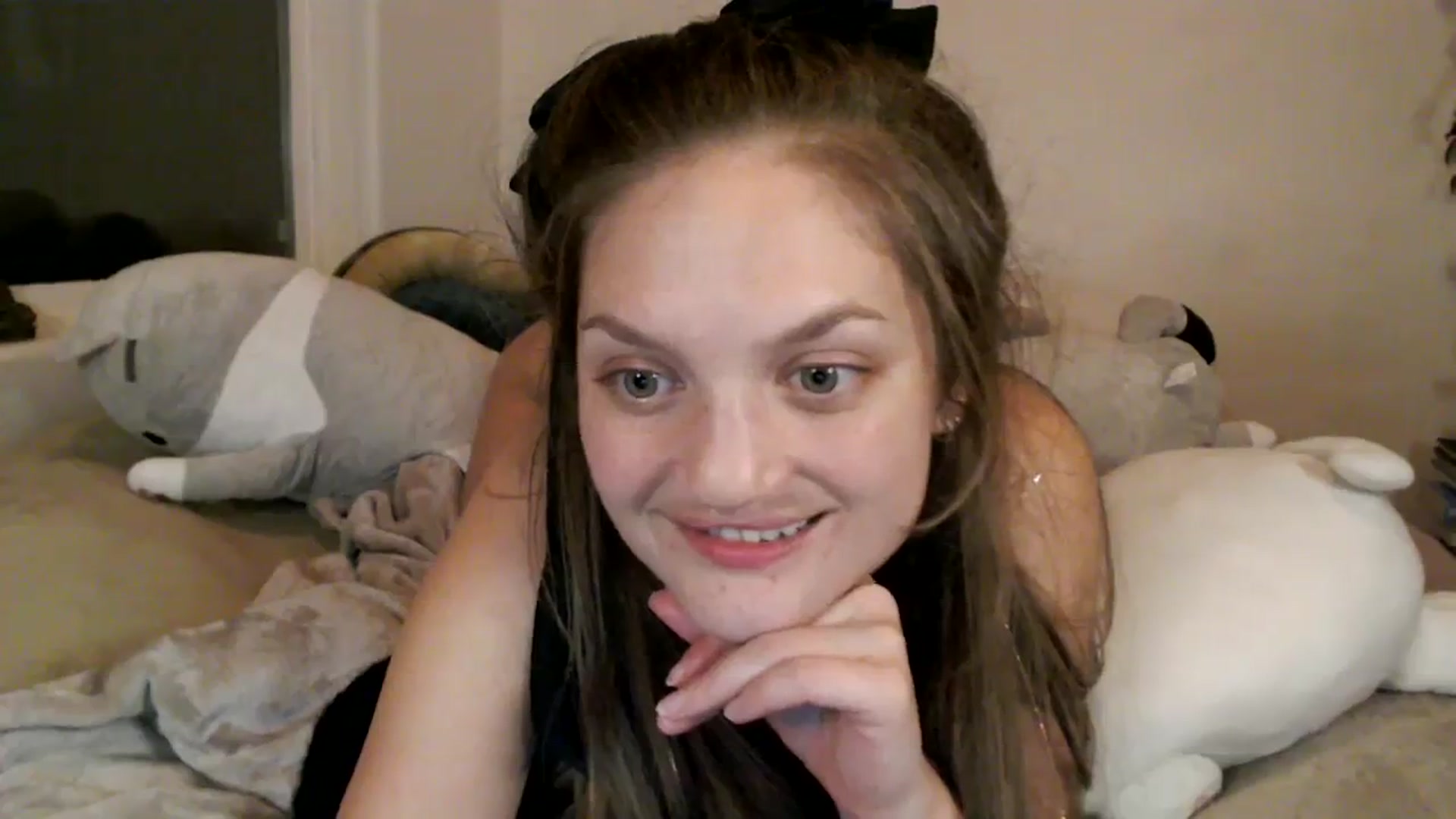 Gallery image thumbnail from GoldieFawn's myfreecams stream on, 12/02/2023, 10:04 image 15 of 20