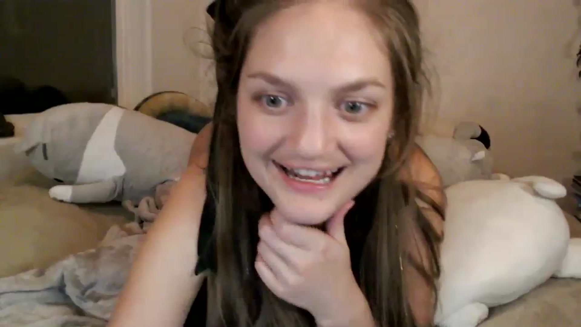 Gallery image thumbnail from GoldieFawn's myfreecams stream on, 12/02/2023, 10:04 image 13 of 20