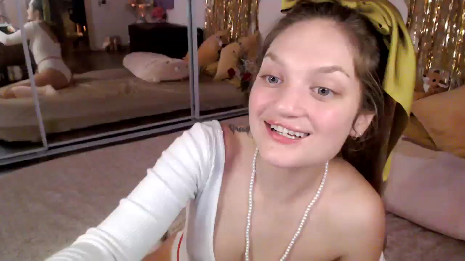 Gallery image thumbnail from GoldieFawn's myfreecams stream on, 12/23/2023, 08:29 image 13 of 20