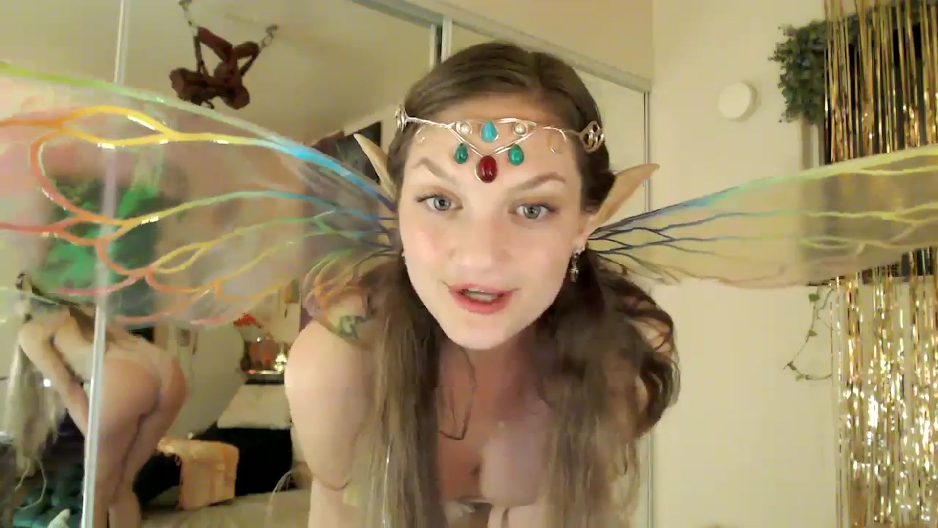 Gallery image thumbnail from GoldieFawn's myfreecams stream on, 04/05/2024, 10:15 image 2 of 20