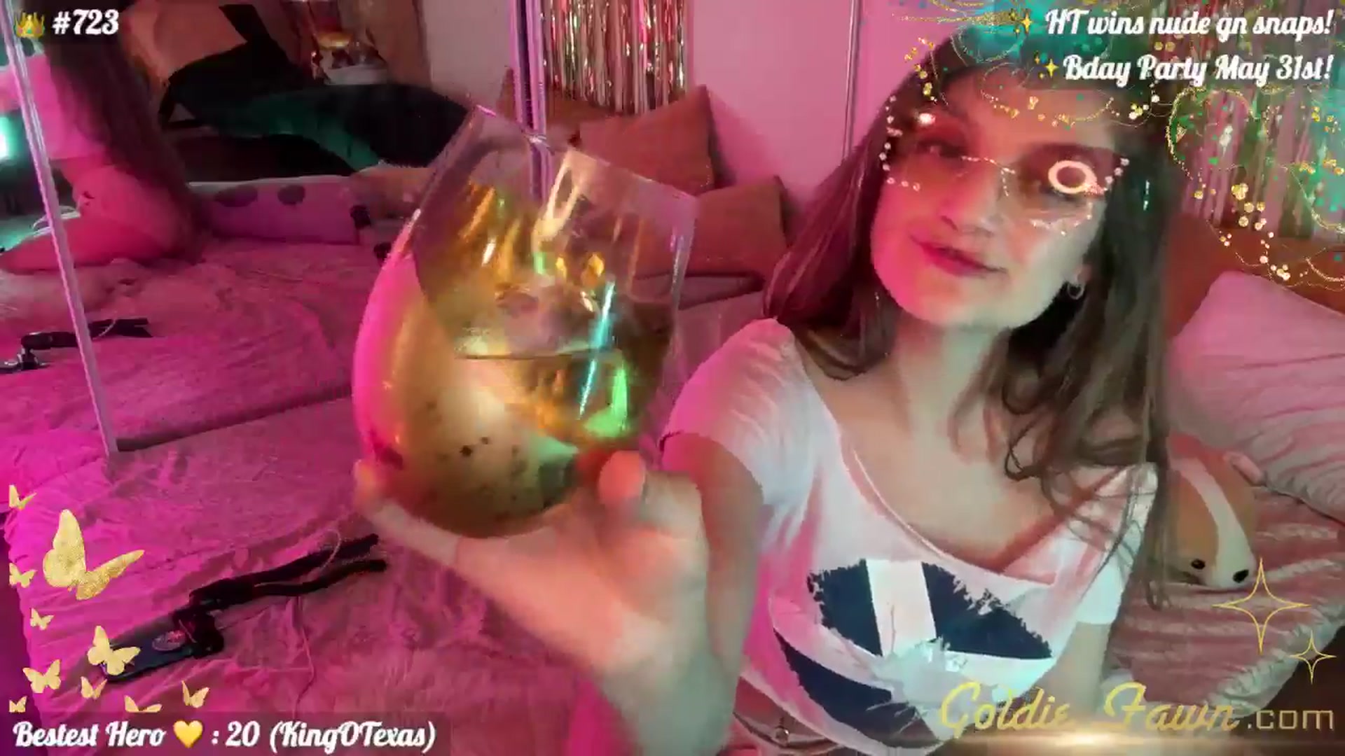 Gallery image thumbnail from GoldieFawn's myfreecams stream on, 05/18/2024, 08:02 image 10 of 20