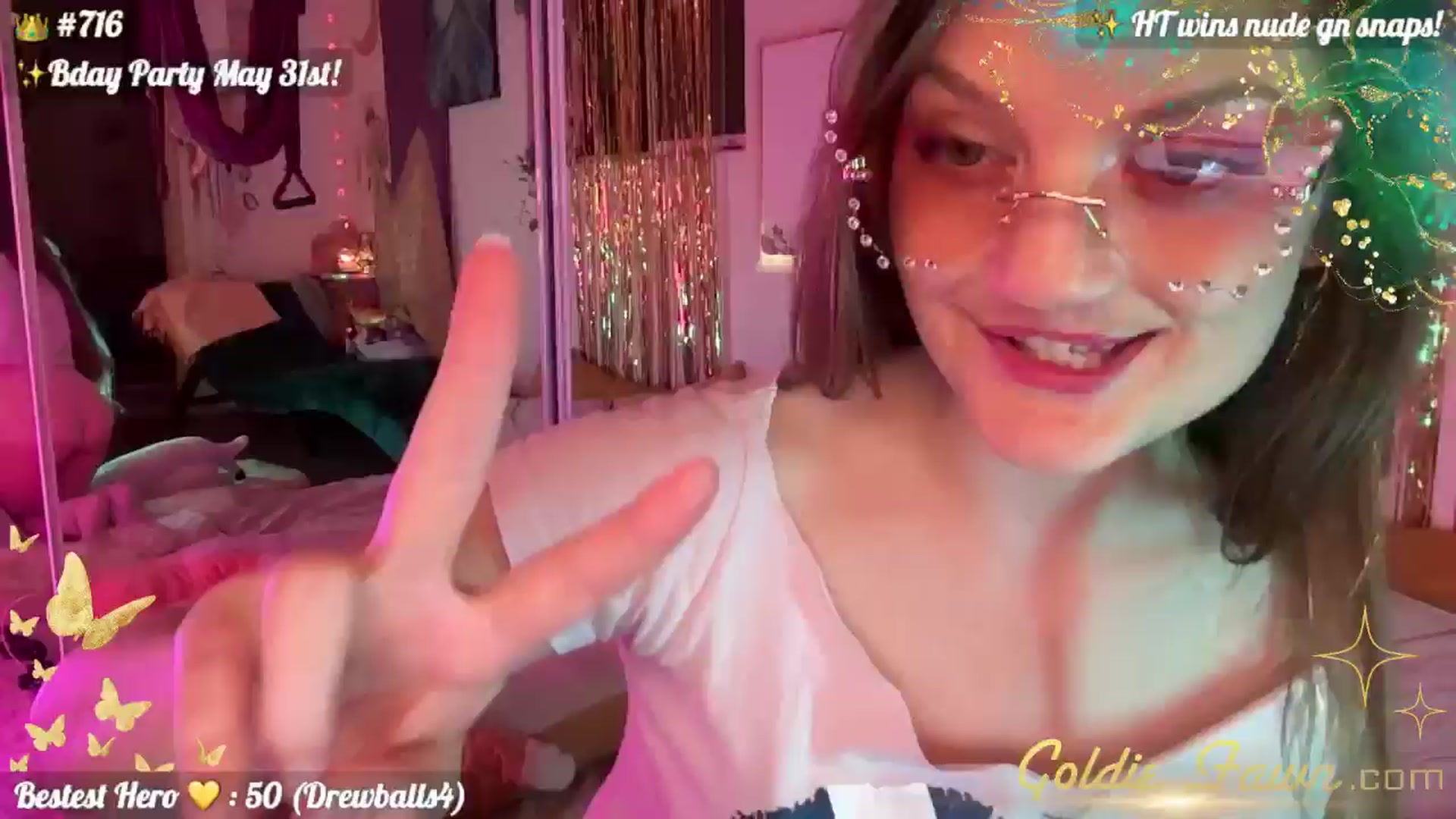 Gallery image thumbnail from GoldieFawn's myfreecams stream on, 05/18/2024, 08:02 image 15 of 20