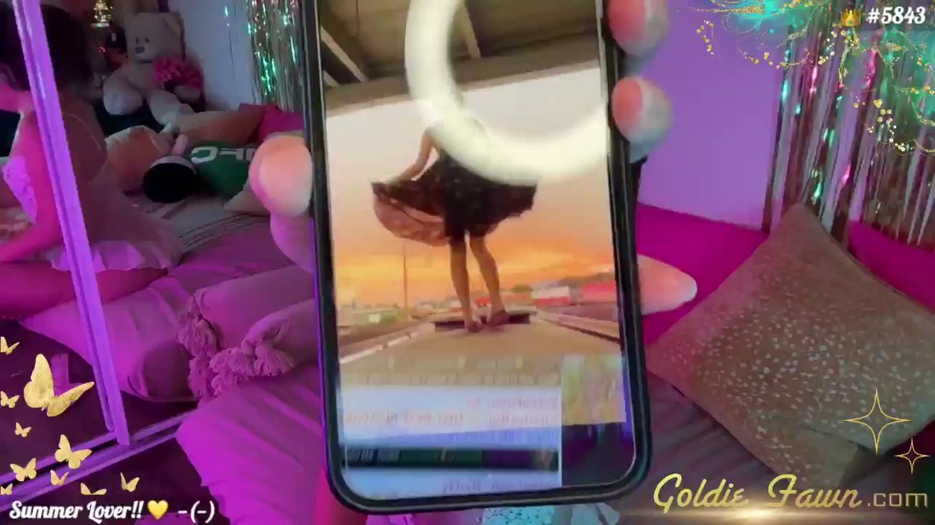 Gallery image thumbnail from GoldieFawn's myfreecams stream on, 08/10/2024, 08:13 image 18 of 20