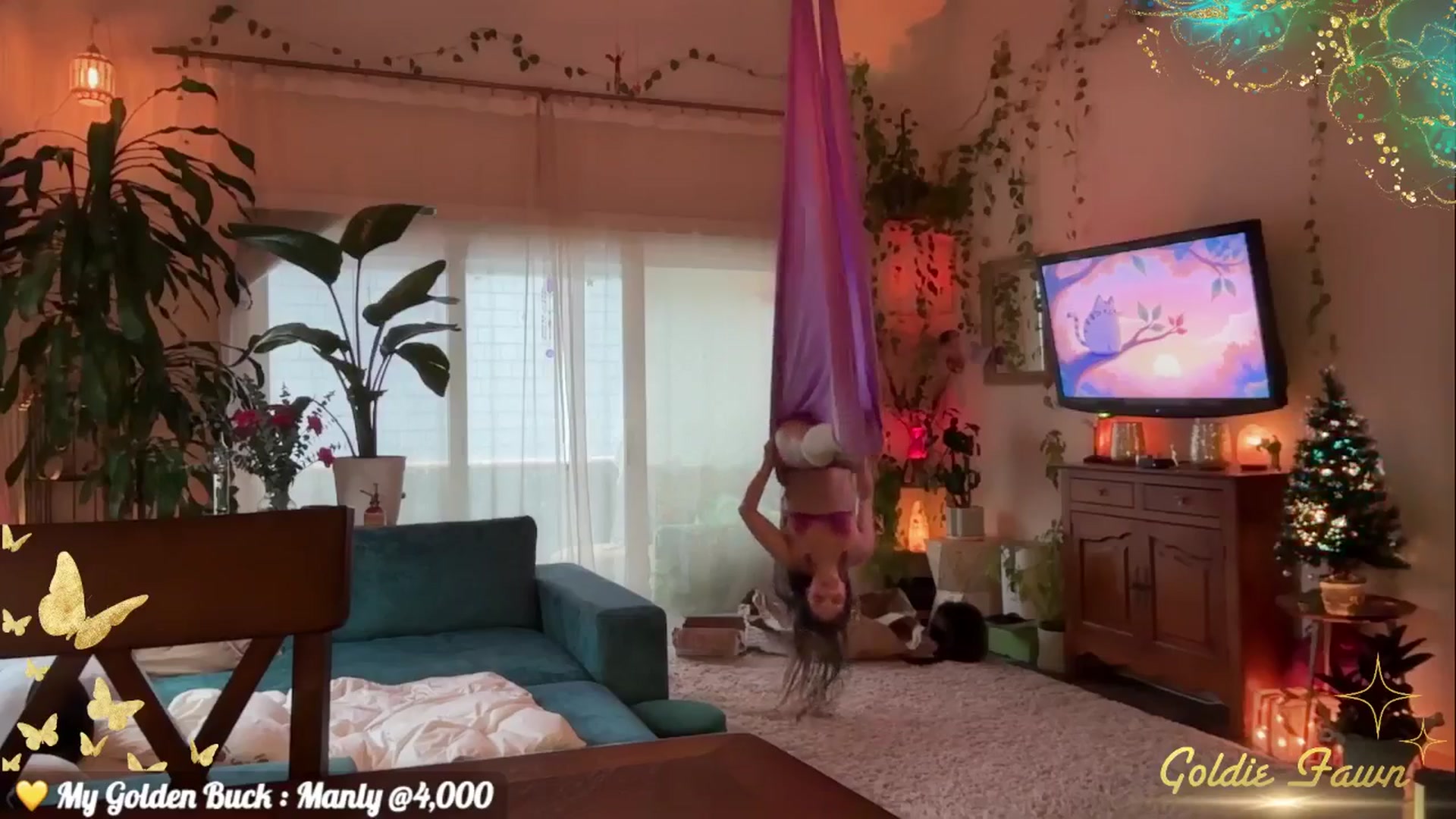 Gallery image thumbnail from GoldieFawn's myfreecams stream on, 03/12/2025, 01:08 image 17 of 20