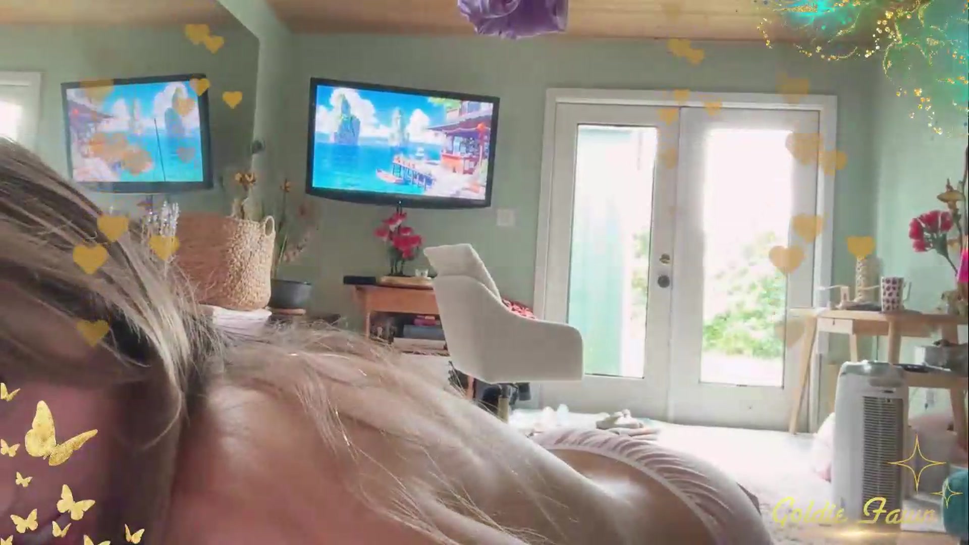 Gallery image thumbnail from GoldieFawn's myfreecams stream on, 06/09/2026, 22:53 image 19 of 20