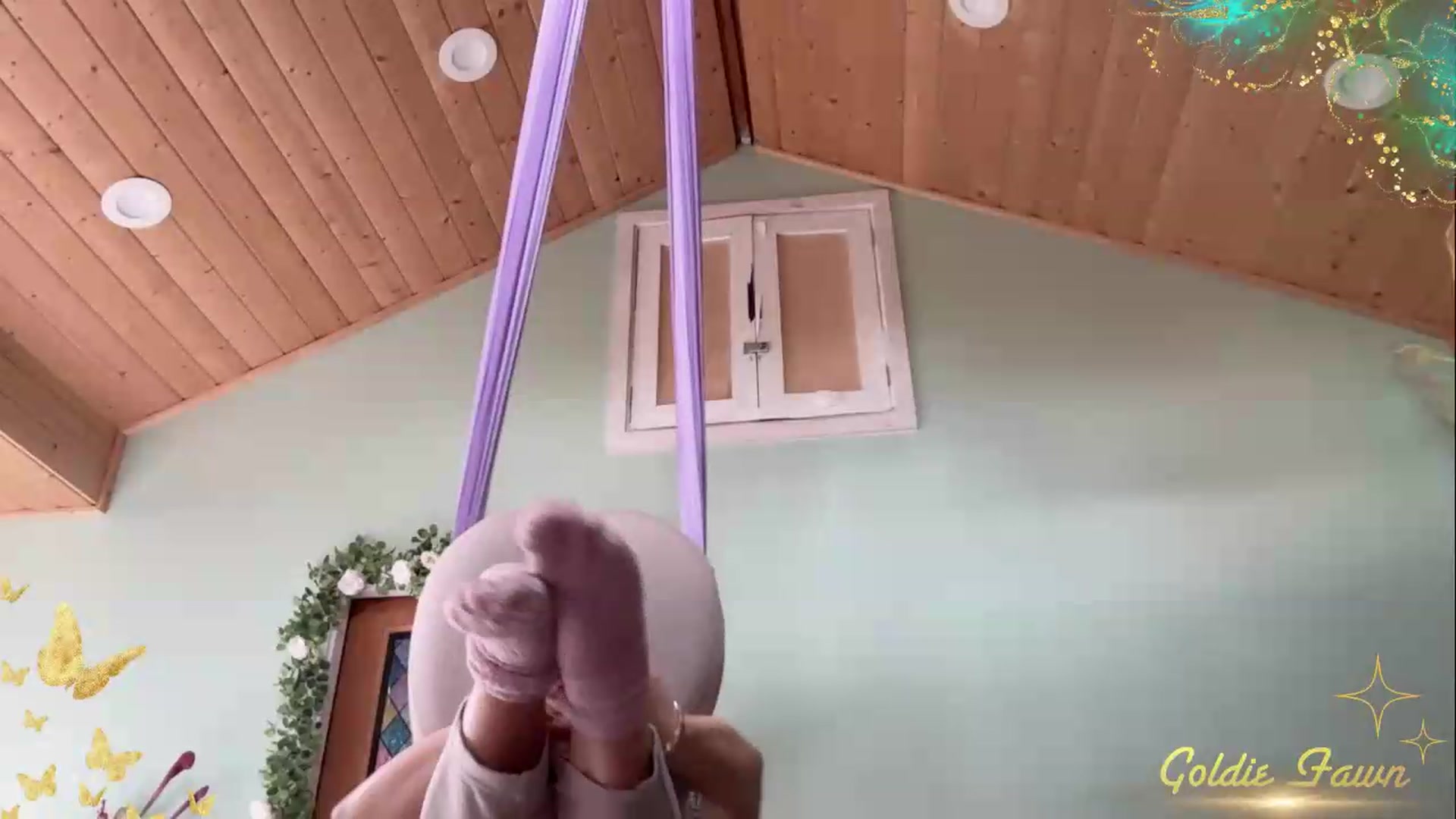 Gallery image thumbnail from GoldieFawn's myfreecams stream on, 06/09/2026, 22:53 image 3 of 20