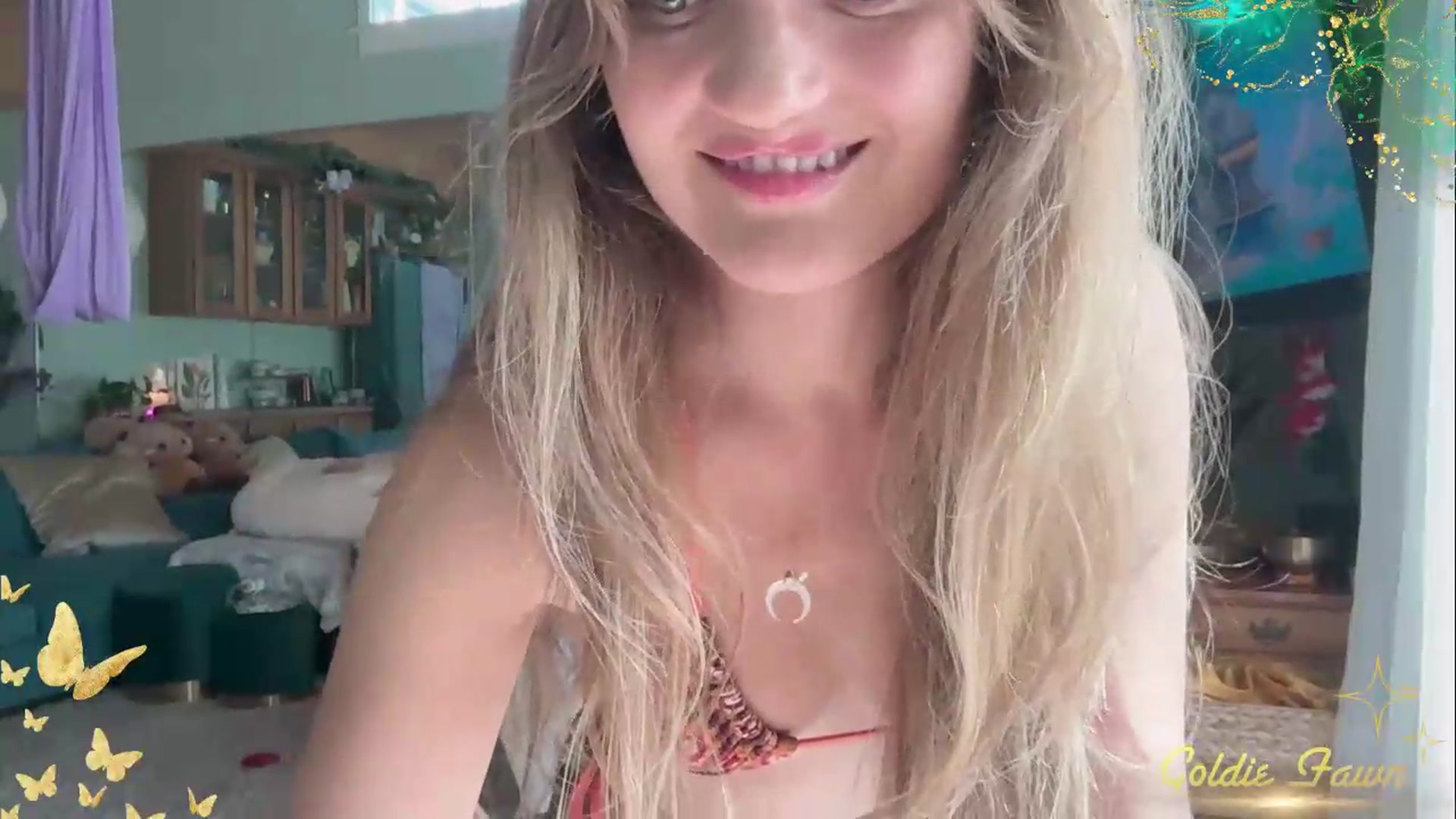 Gallery image thumbnail from GoldieFawn's myfreecams stream on, 06/19/2026, 23:10 image 2 of 20