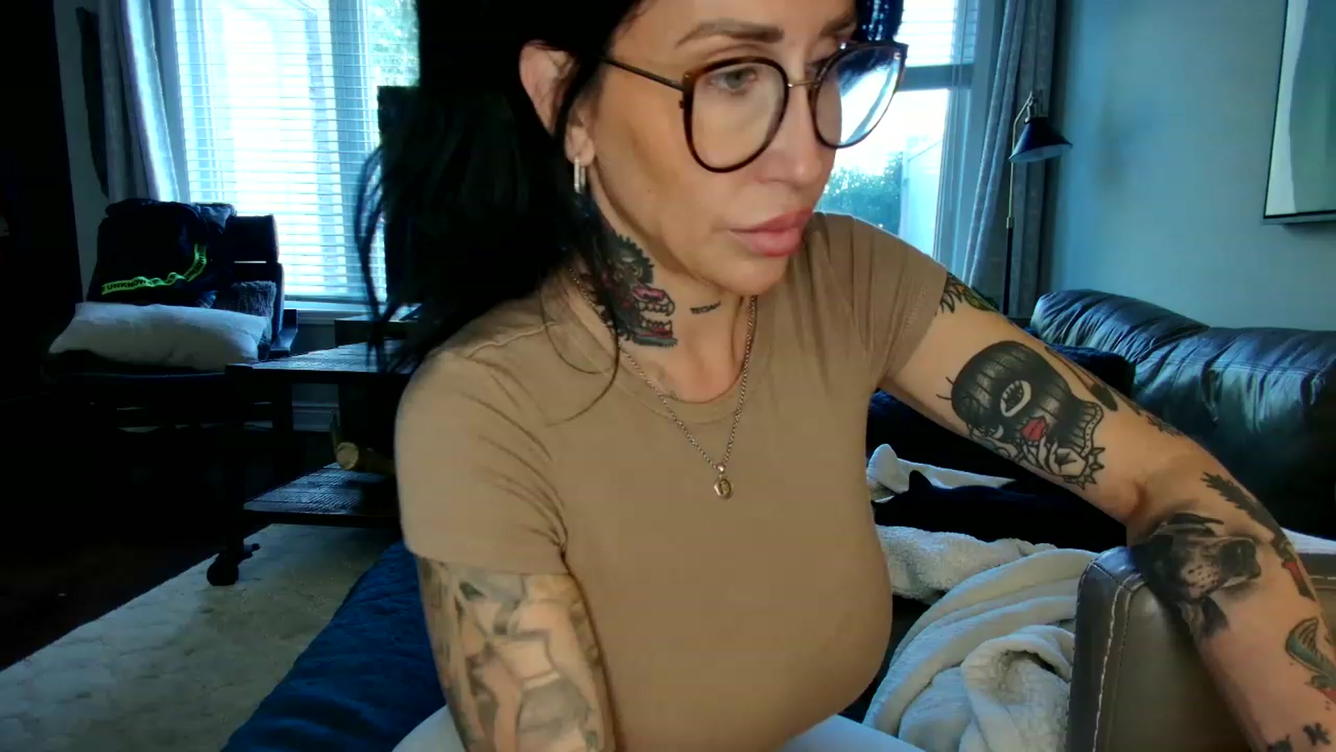 Gallery image thumbnail from Goldilicks's myfreecams stream on, 05/26/2023, 14:13 image 15 of 20