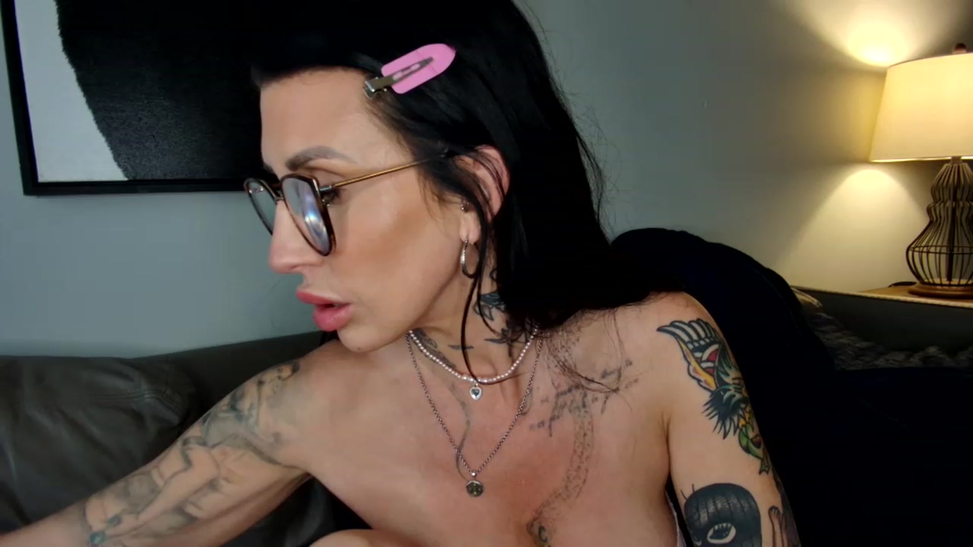 Gallery image thumbnail from Goldilicks's myfreecams stream on, 06/08/2023, 15:45 image 13 of 20