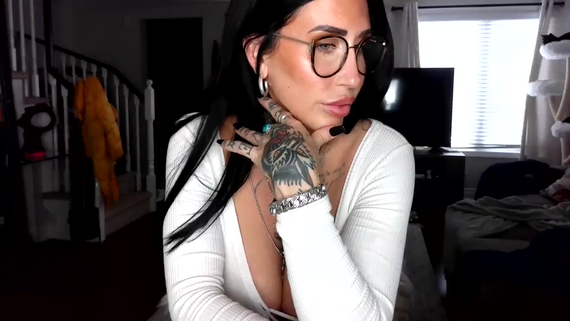 Gallery image thumbnail from Goldilicks's myfreecams stream on, 03/22/2024, 19:02 image 12 of 20