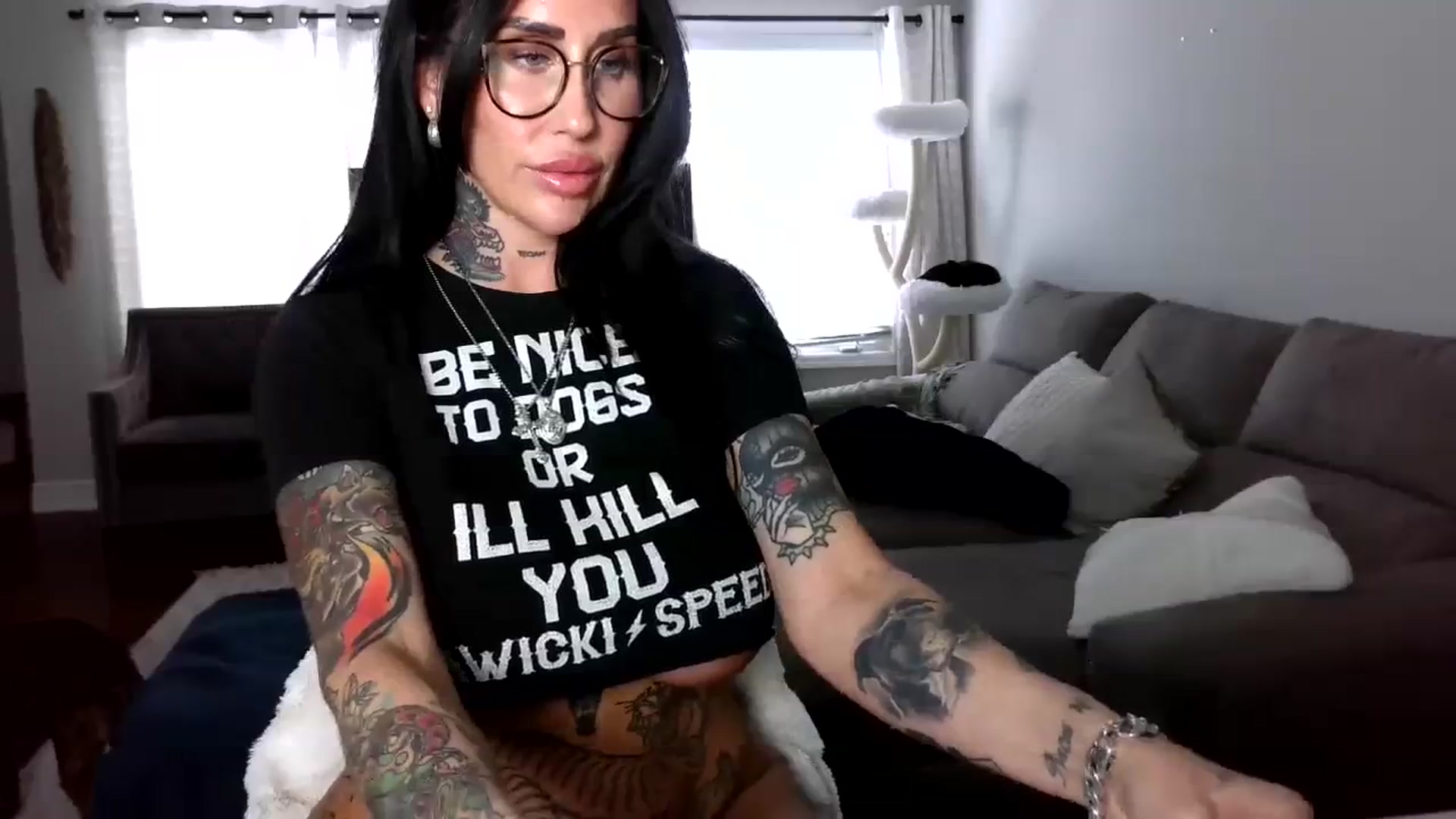 Gallery image thumbnail from Goldilicks's myfreecams stream on, 03/27/2024, 16:48 image 15 of 20