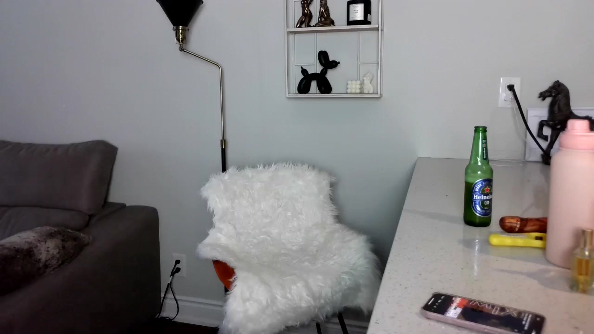 Gallery image thumbnail from Goldilicks's myfreecams stream on, 04/28/2024, 24:11 image 1 of 20